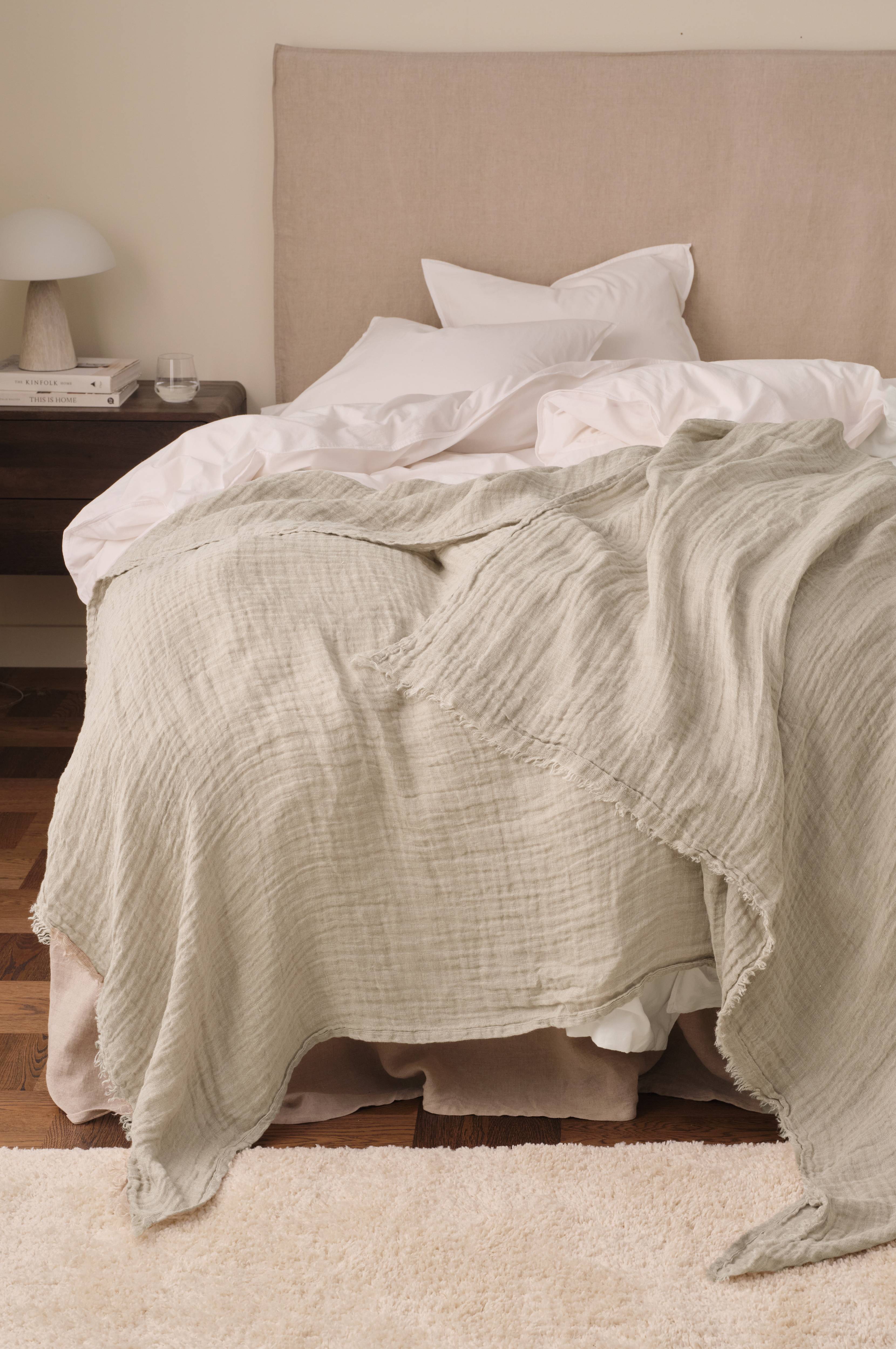 Sengeteppe / pledd Candice Muslin
