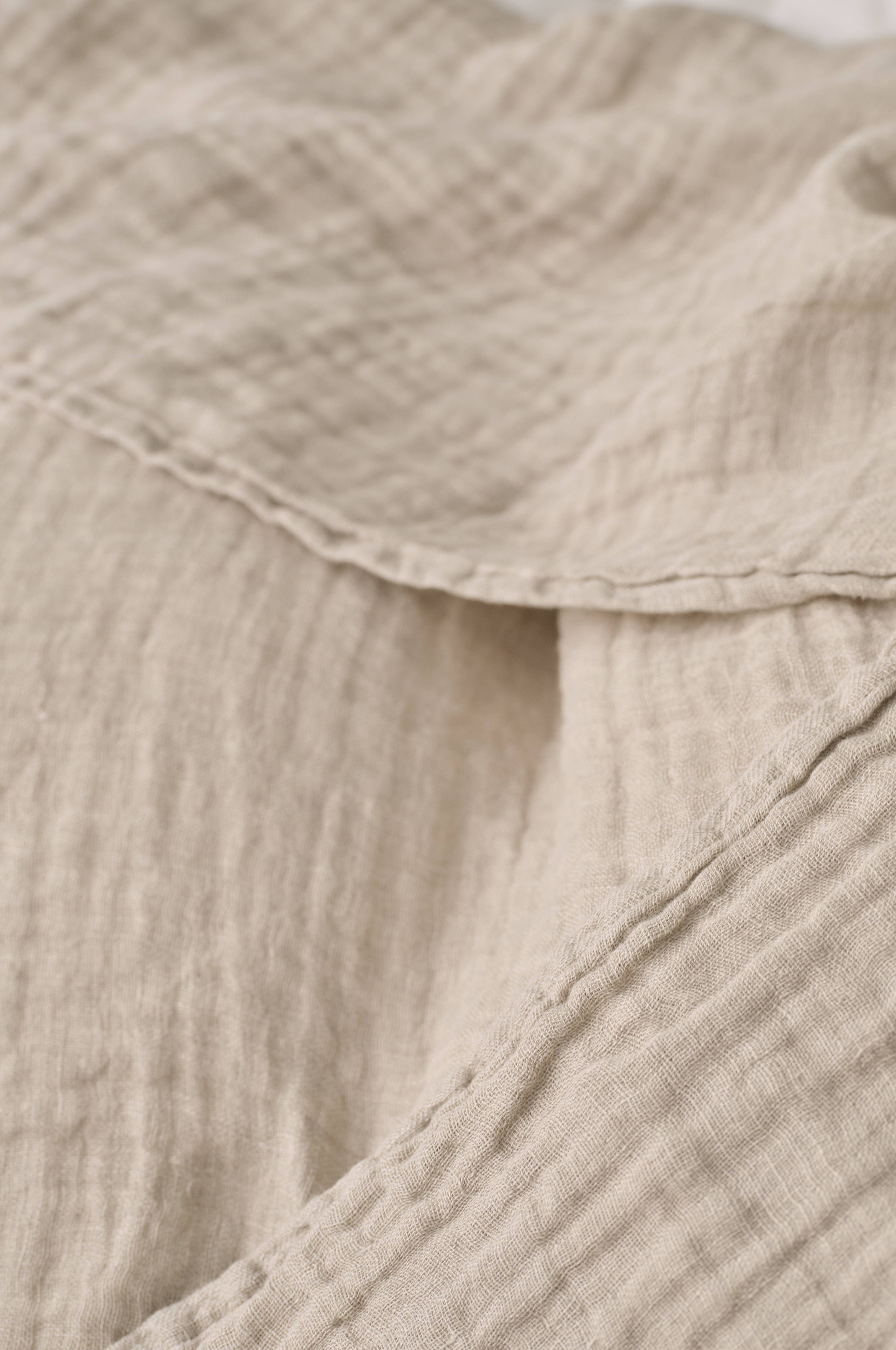 Sengeteppe / pledd Candice Muslin