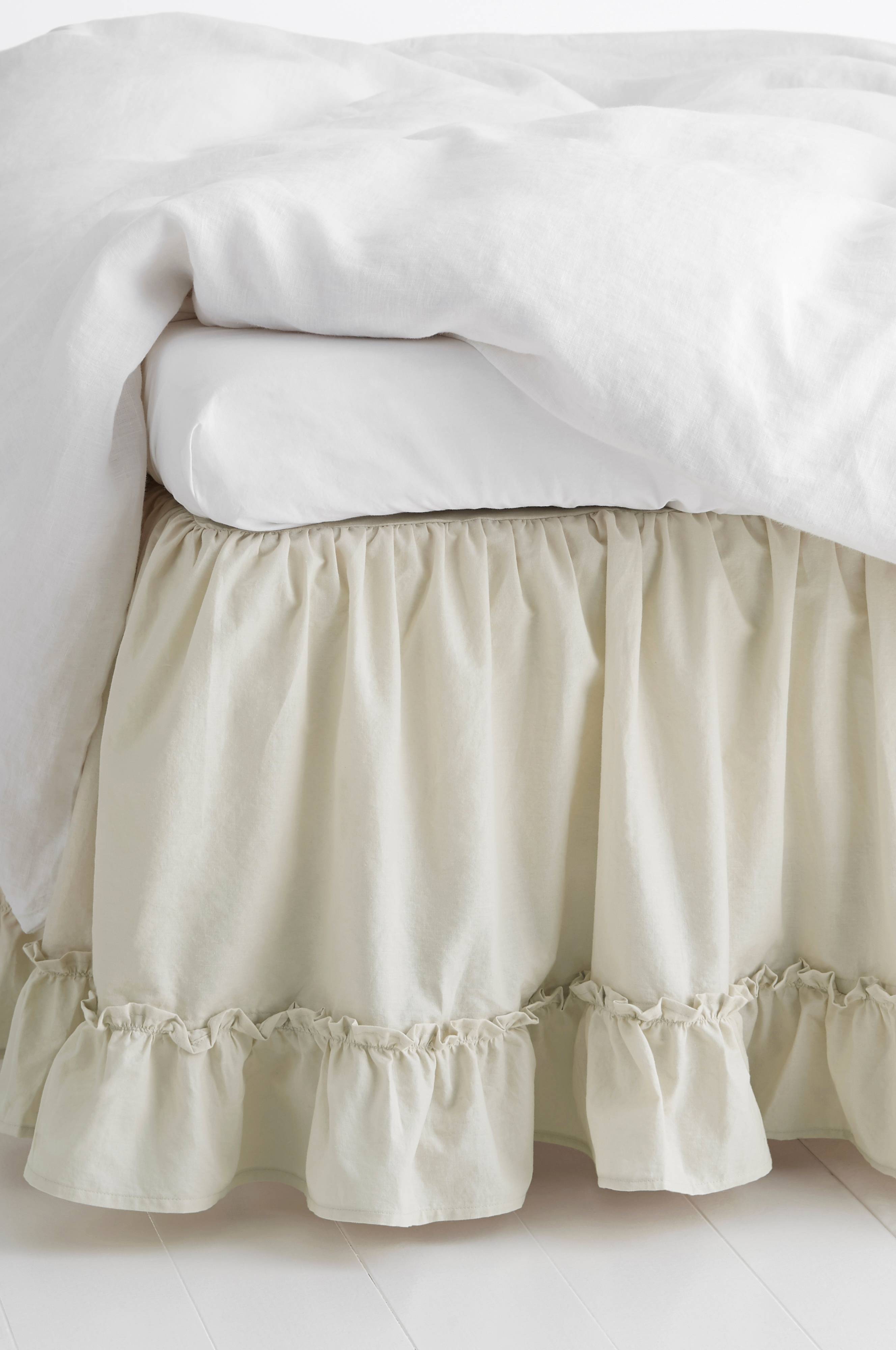 Sengekappe Juliette Frill, høyde 45 cm