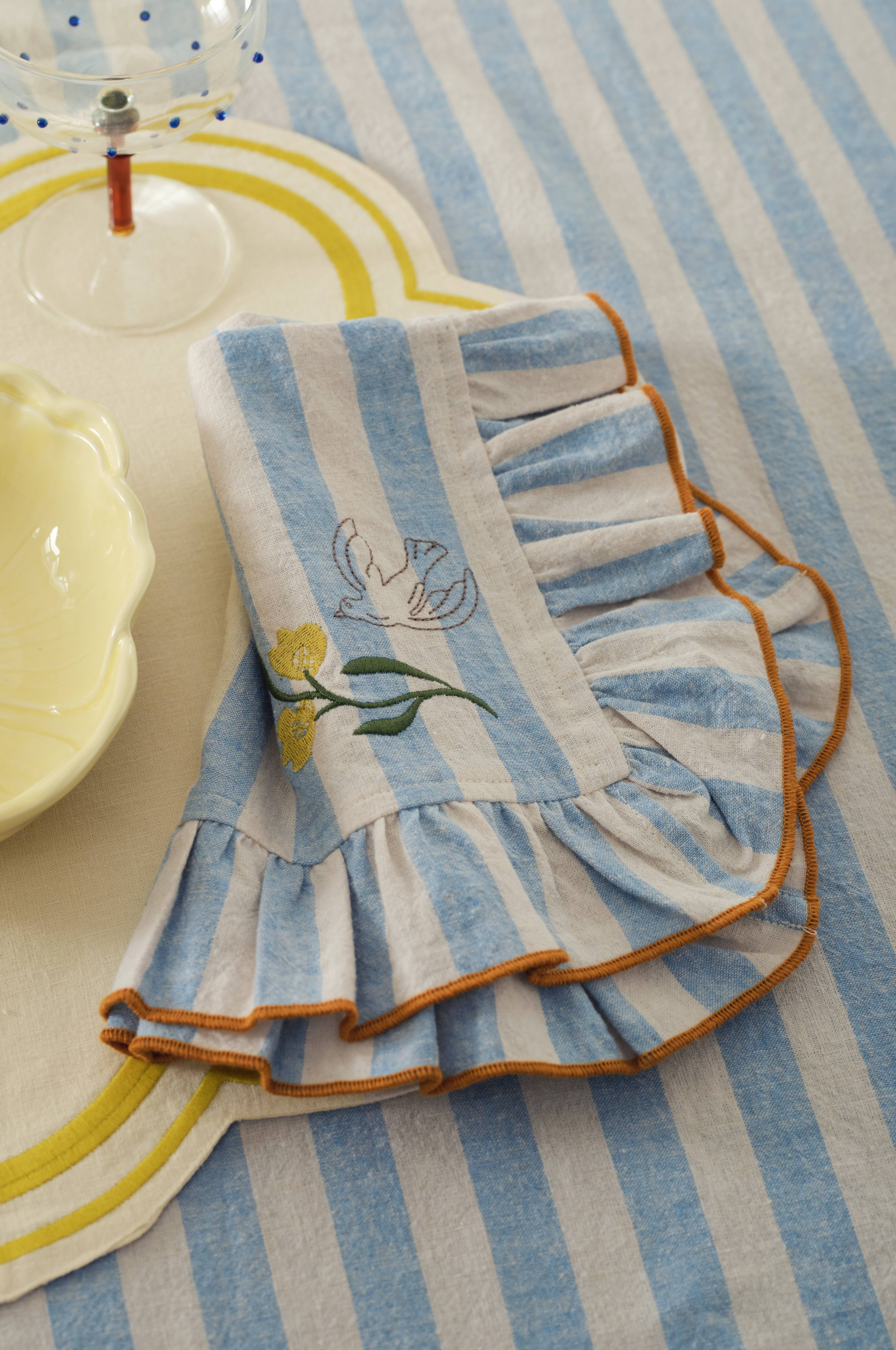 Servietter Elly Classic Stripe i resirkulert halvlinne 2-pakning
