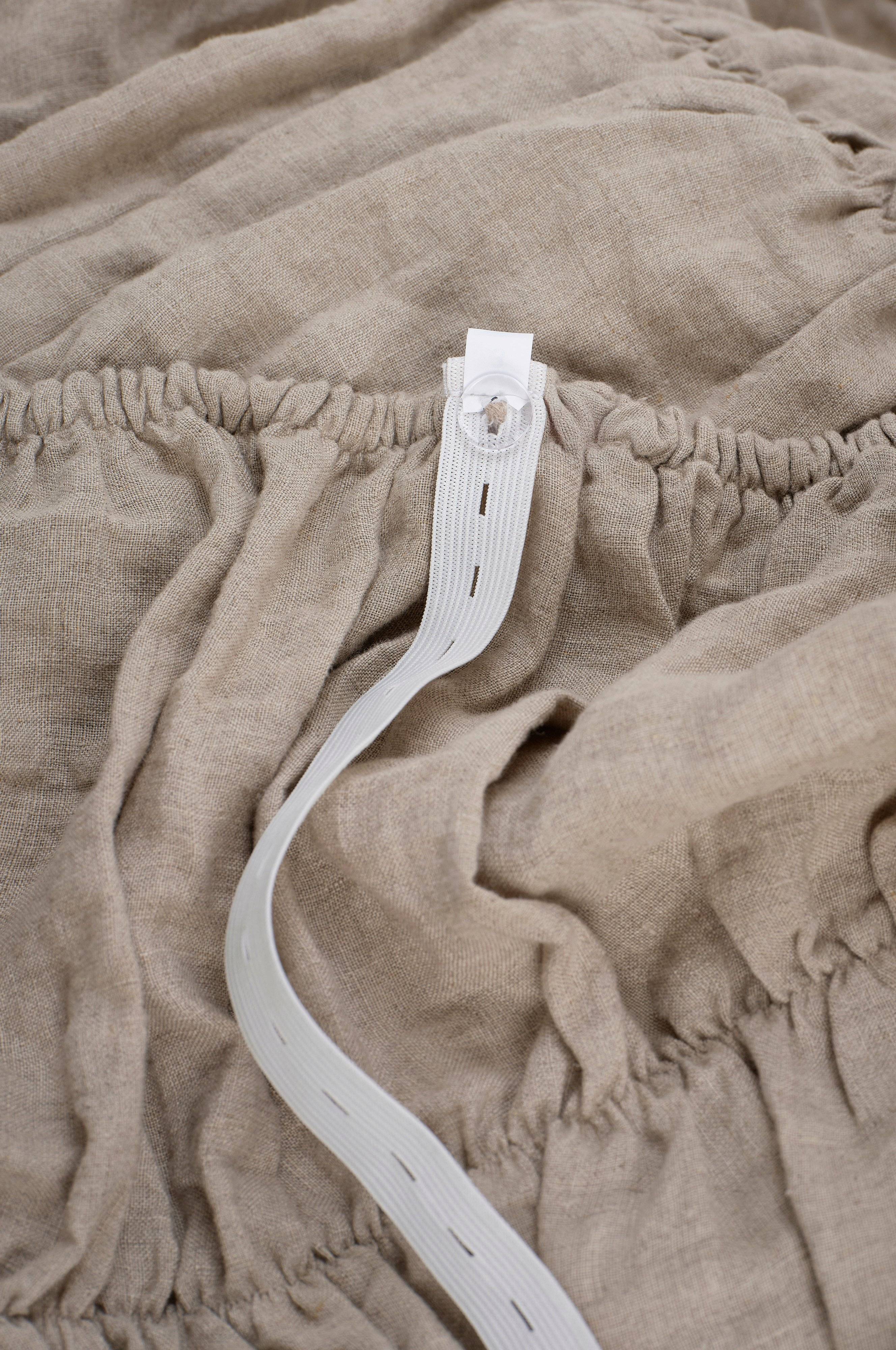 Sengetrekk Candice Elastic 40 cm i lin