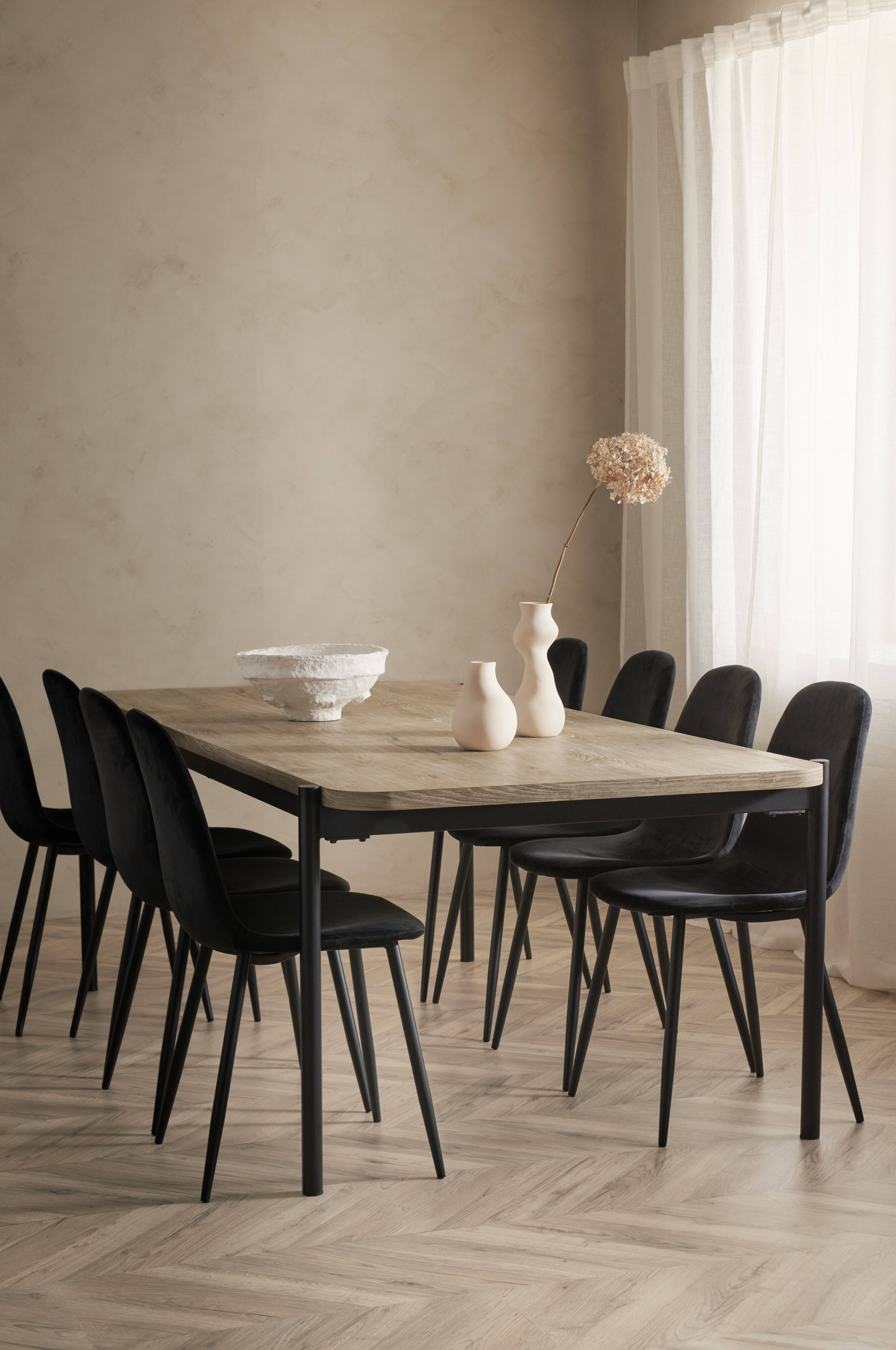 Spisegruppe Gilda med 1 bord og 8 stoler
