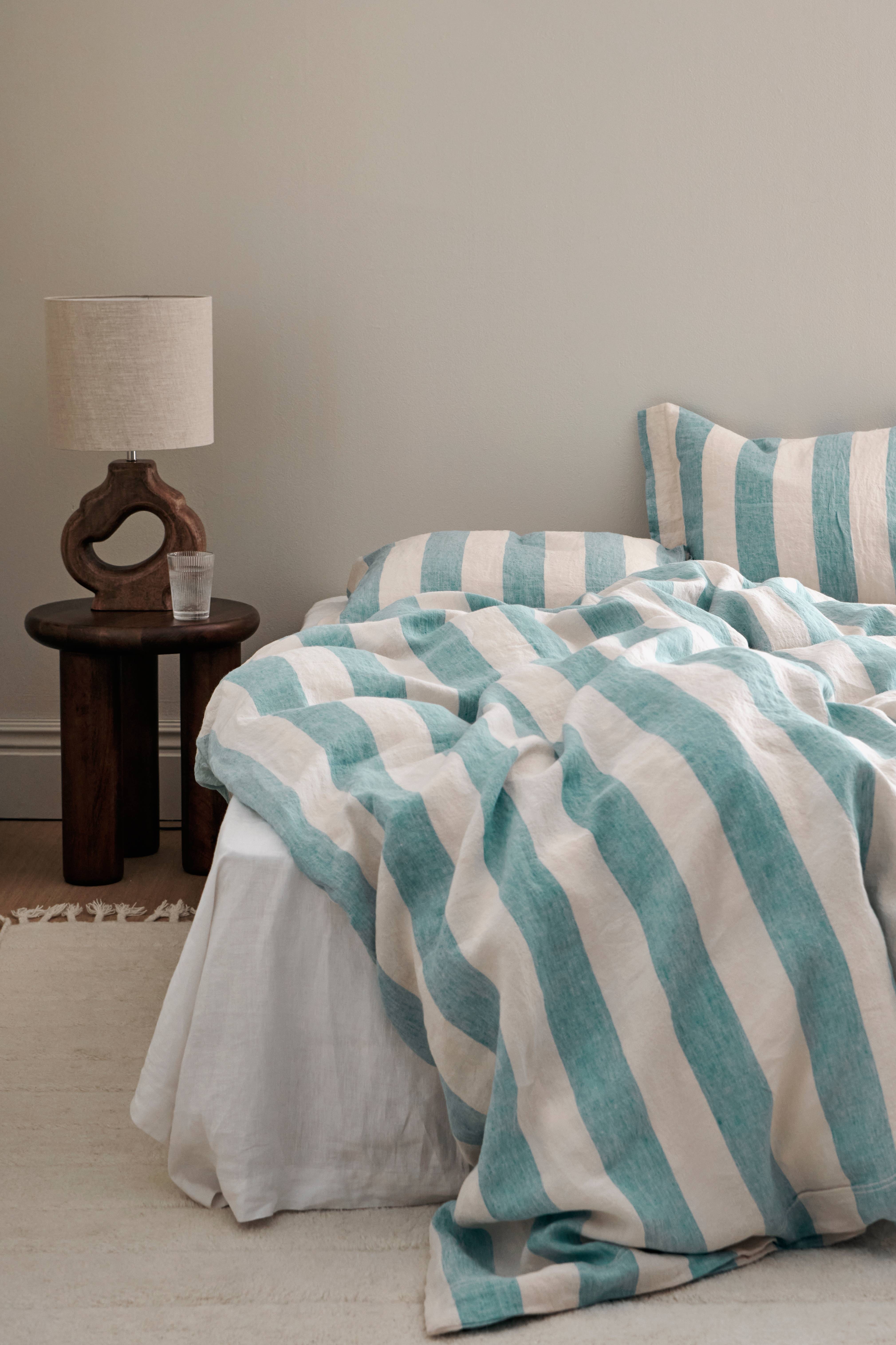 Sengesett Candice Block Stripe i vasket lin, 2 deler