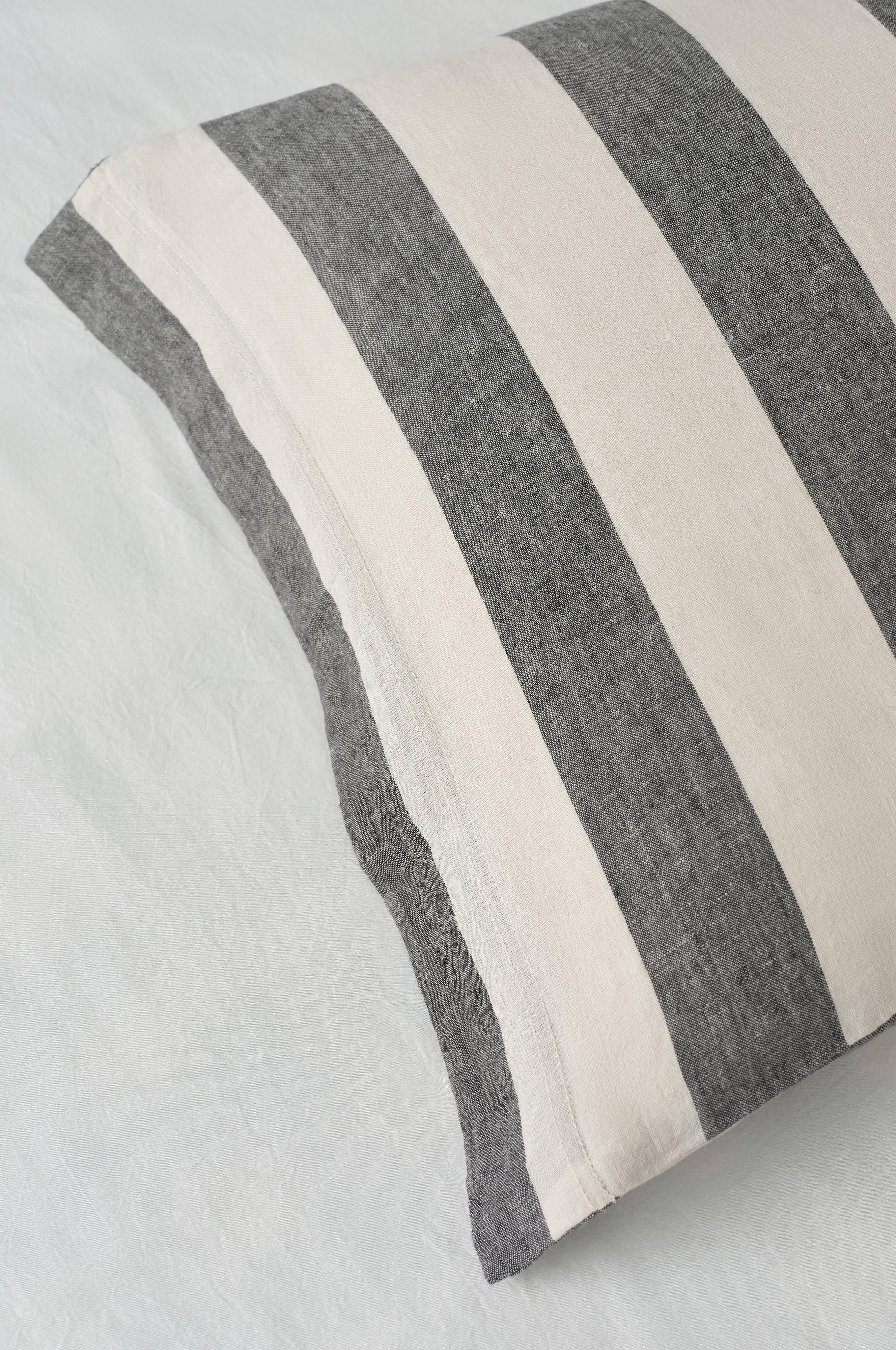 Sengesett Candice Block Stripe i vasket lin, 2 deler