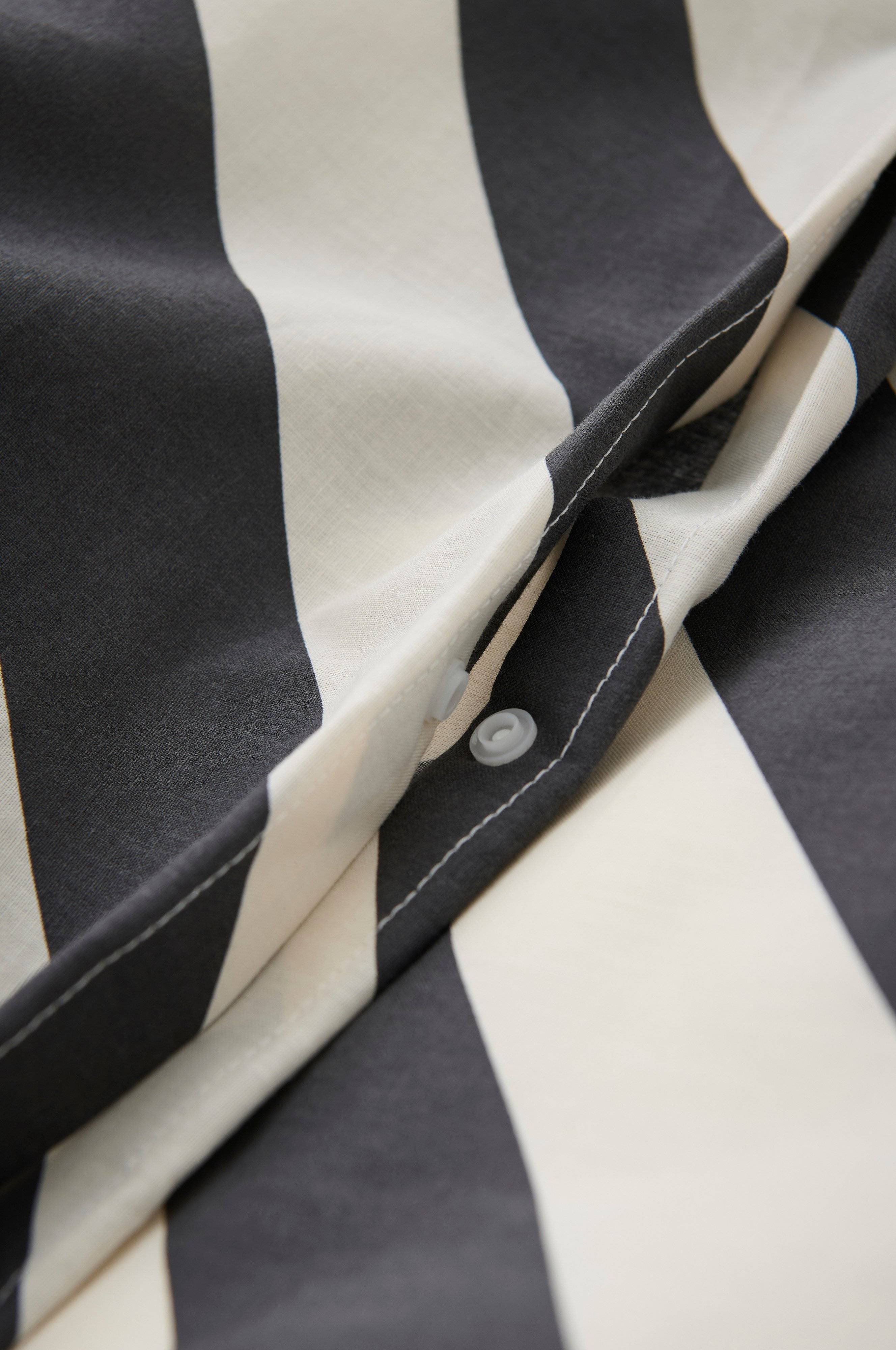 Dynetrekksett Diagonal Stripe i bomull 2 deler