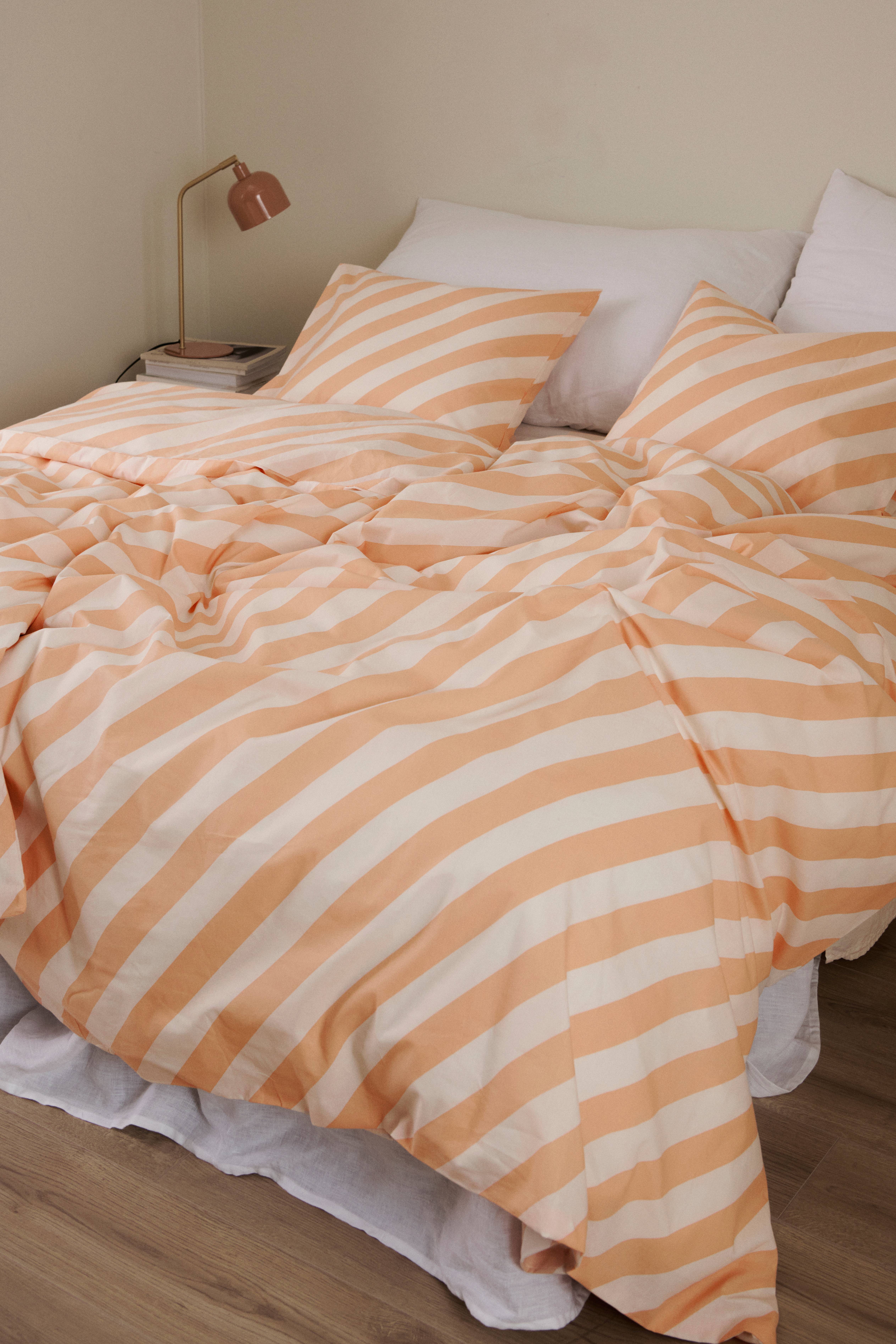 Dynetrekksett Diagonal Stripe i bomull 2 deler