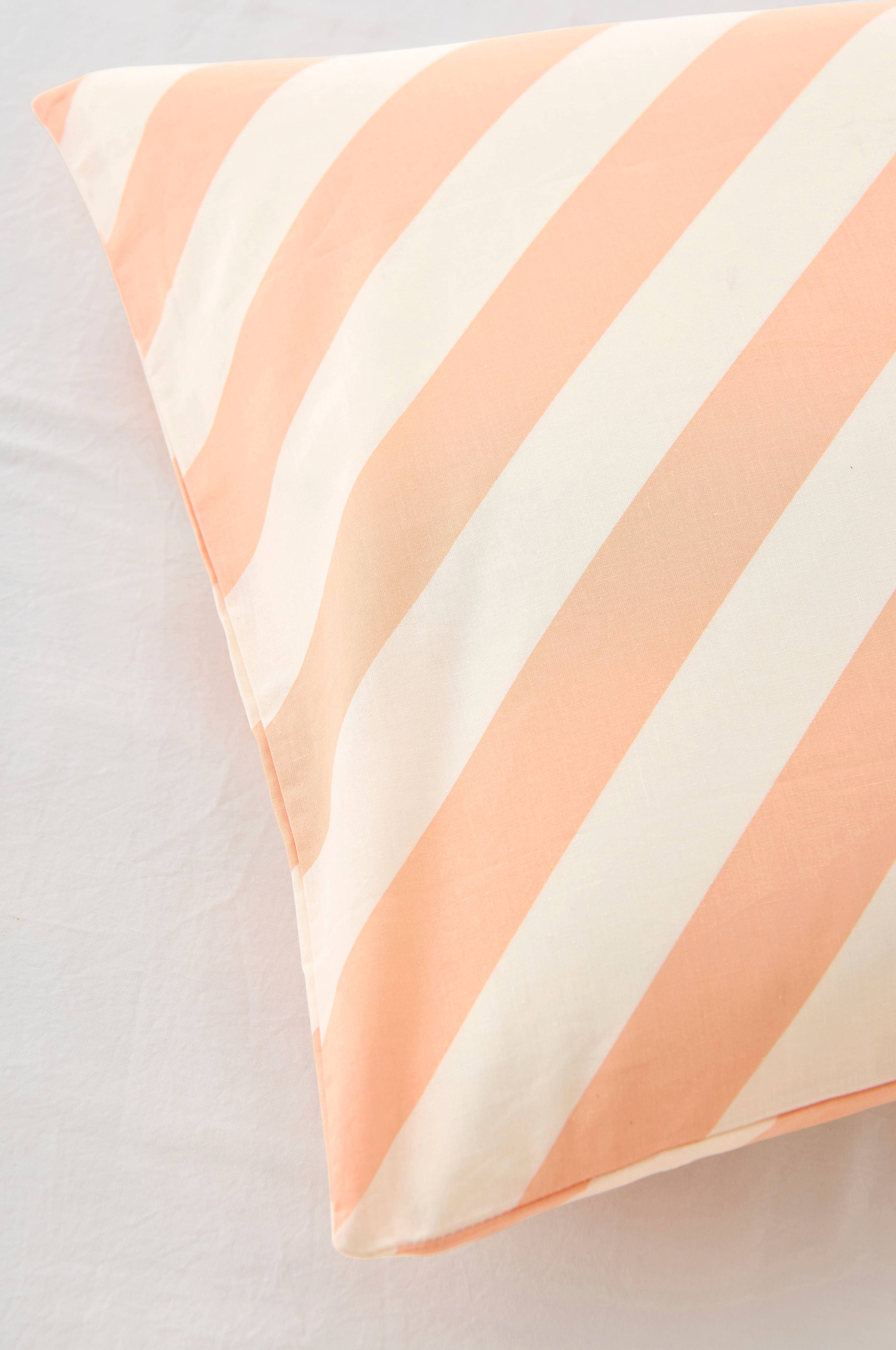 Dynetrekksett Diagonal Stripe i bomull 2 deler