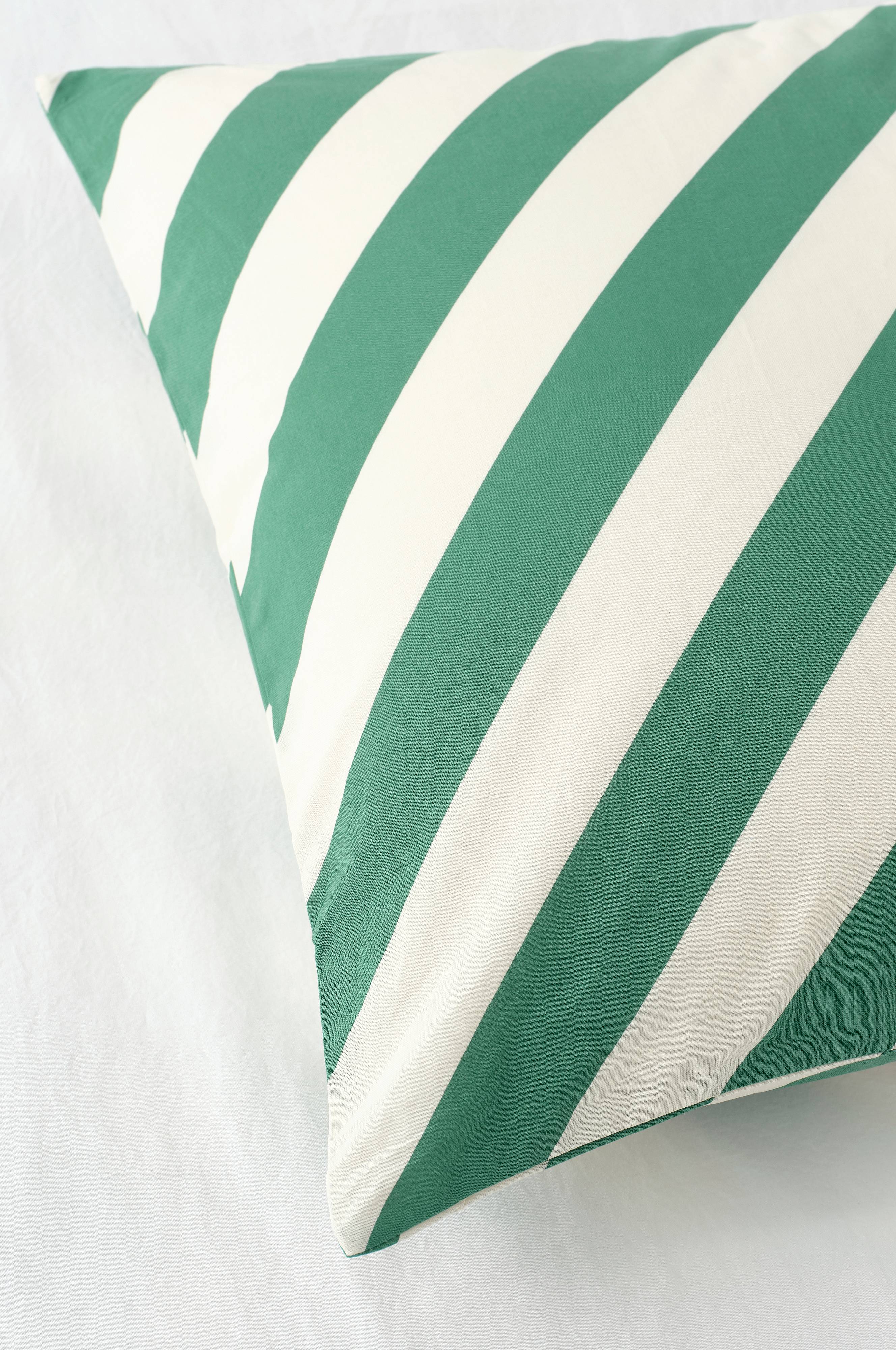 Dynetrekksett Diagonal Stripe i bomull 2 deler