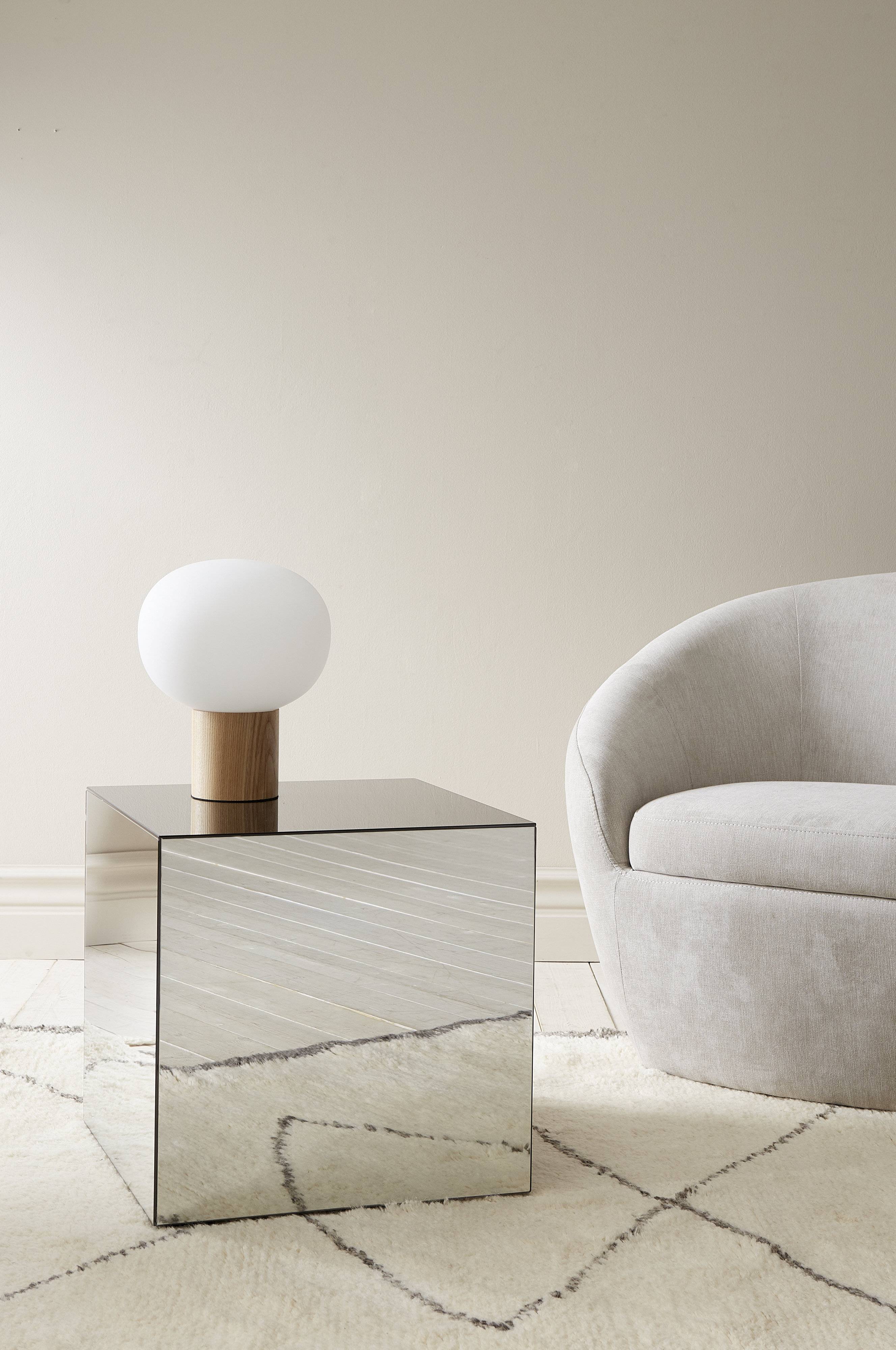 Sidebord Kub med speilglass