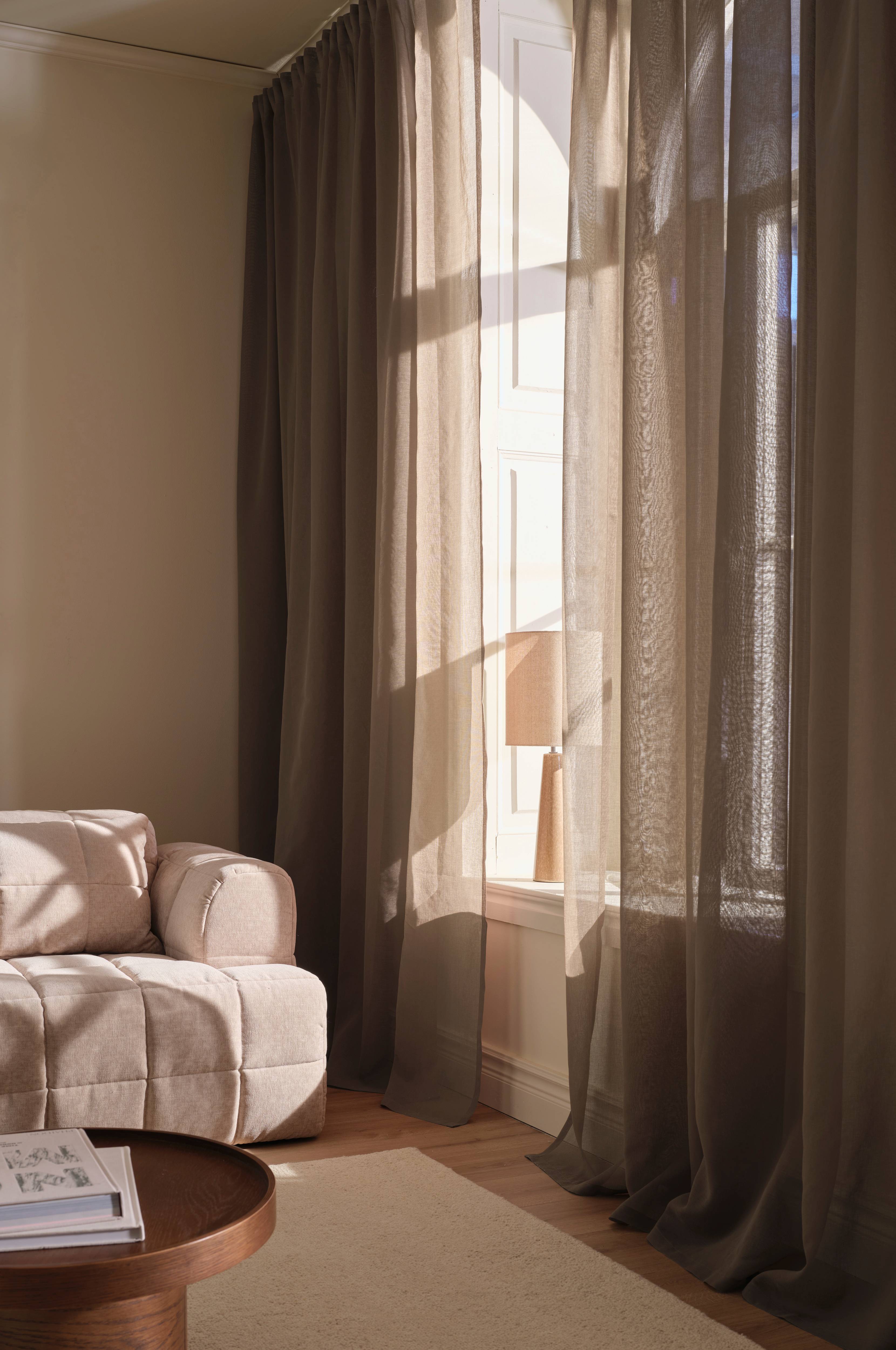 KIRA målbestilt rent gardin