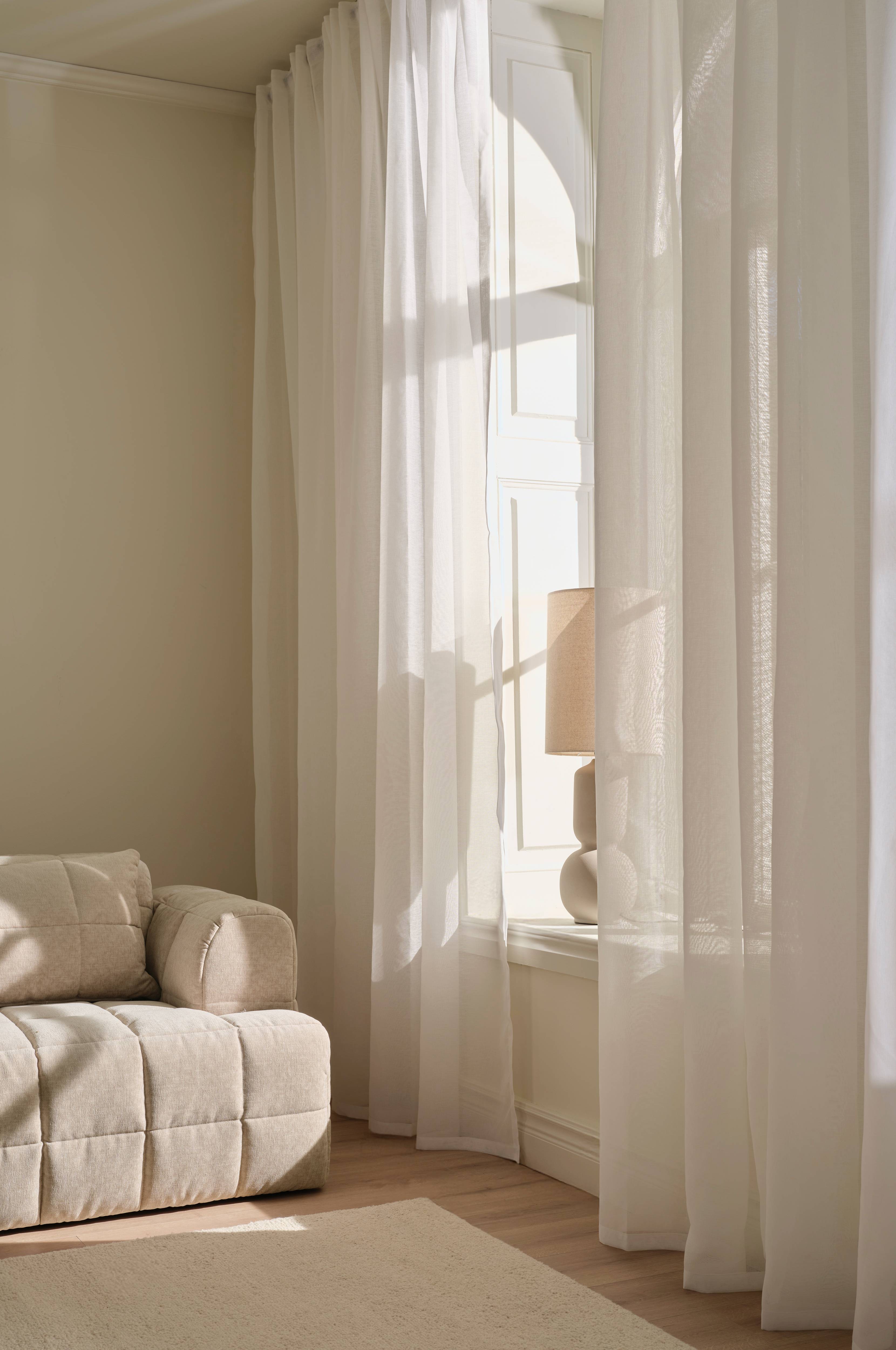 KIRA målbestilt rent gardin