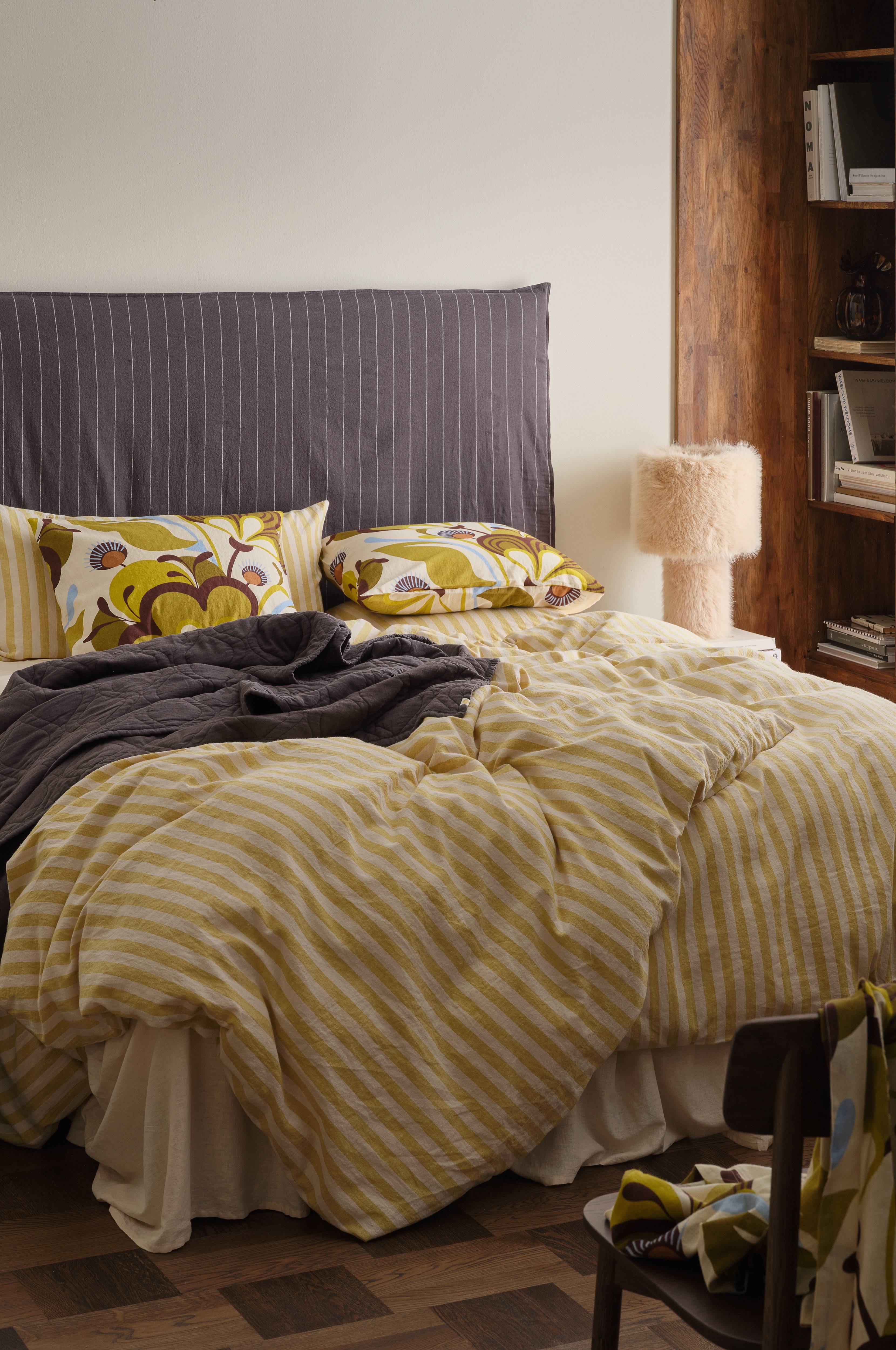 Sengesett Elly Classic Stripe i resirkulert halvlinne 2 eller 3 stykker