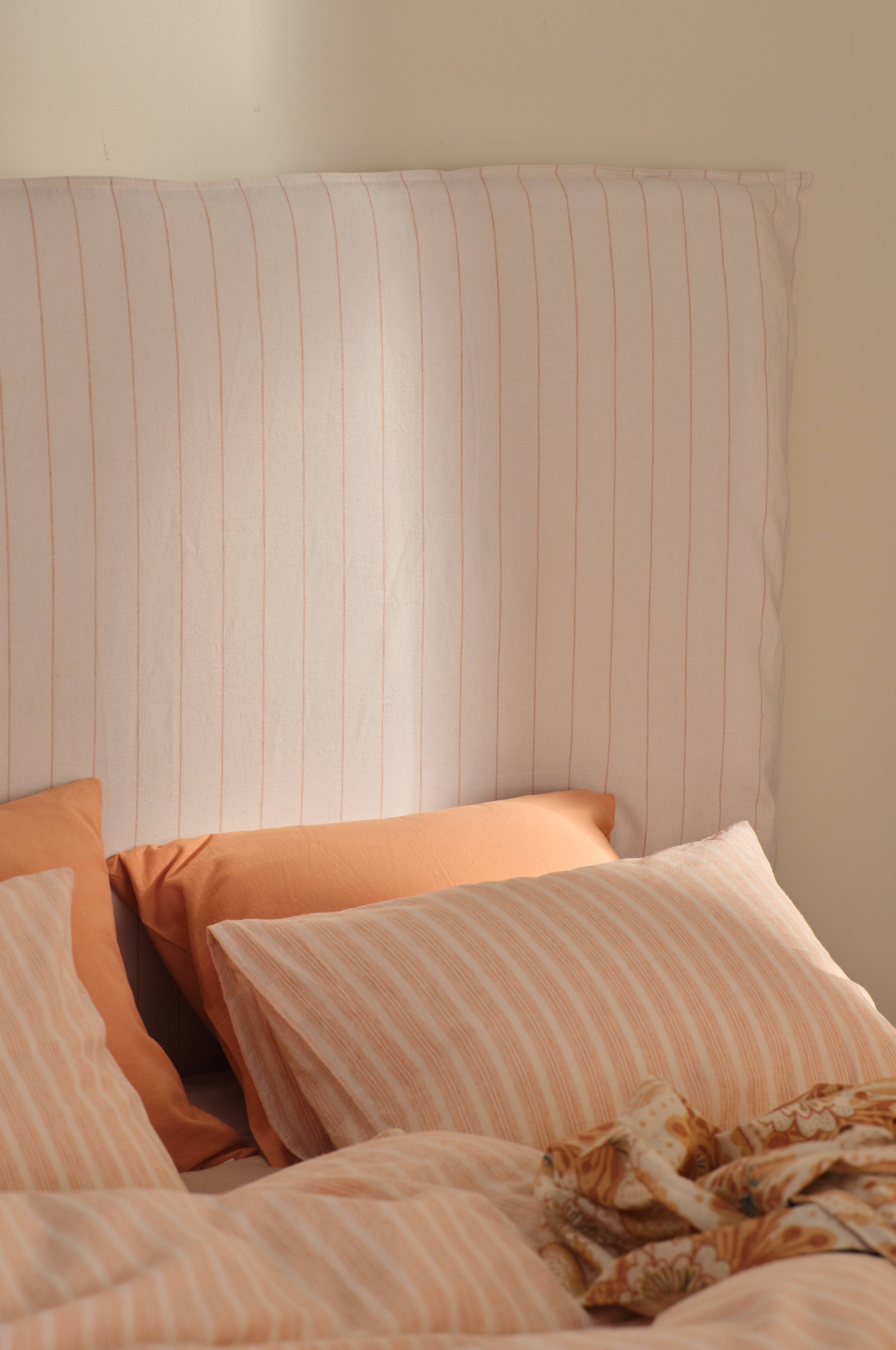 Hodegjerdetrekk Elly Thin Stripe i resirkulert halvlinne