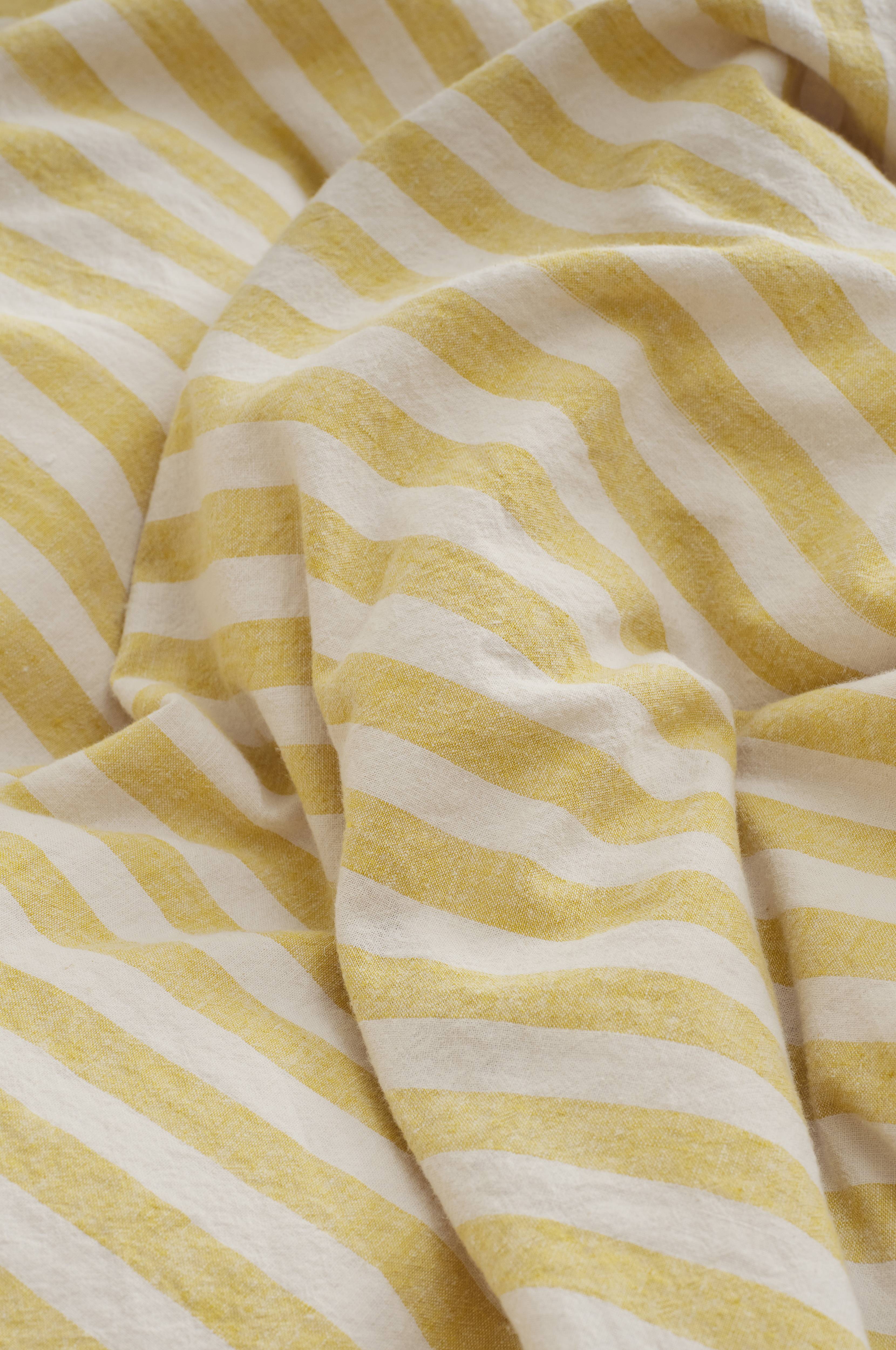 Sengesett Elly Classic Stripe i resirkulert halvlinne 2 eller 3 stykker