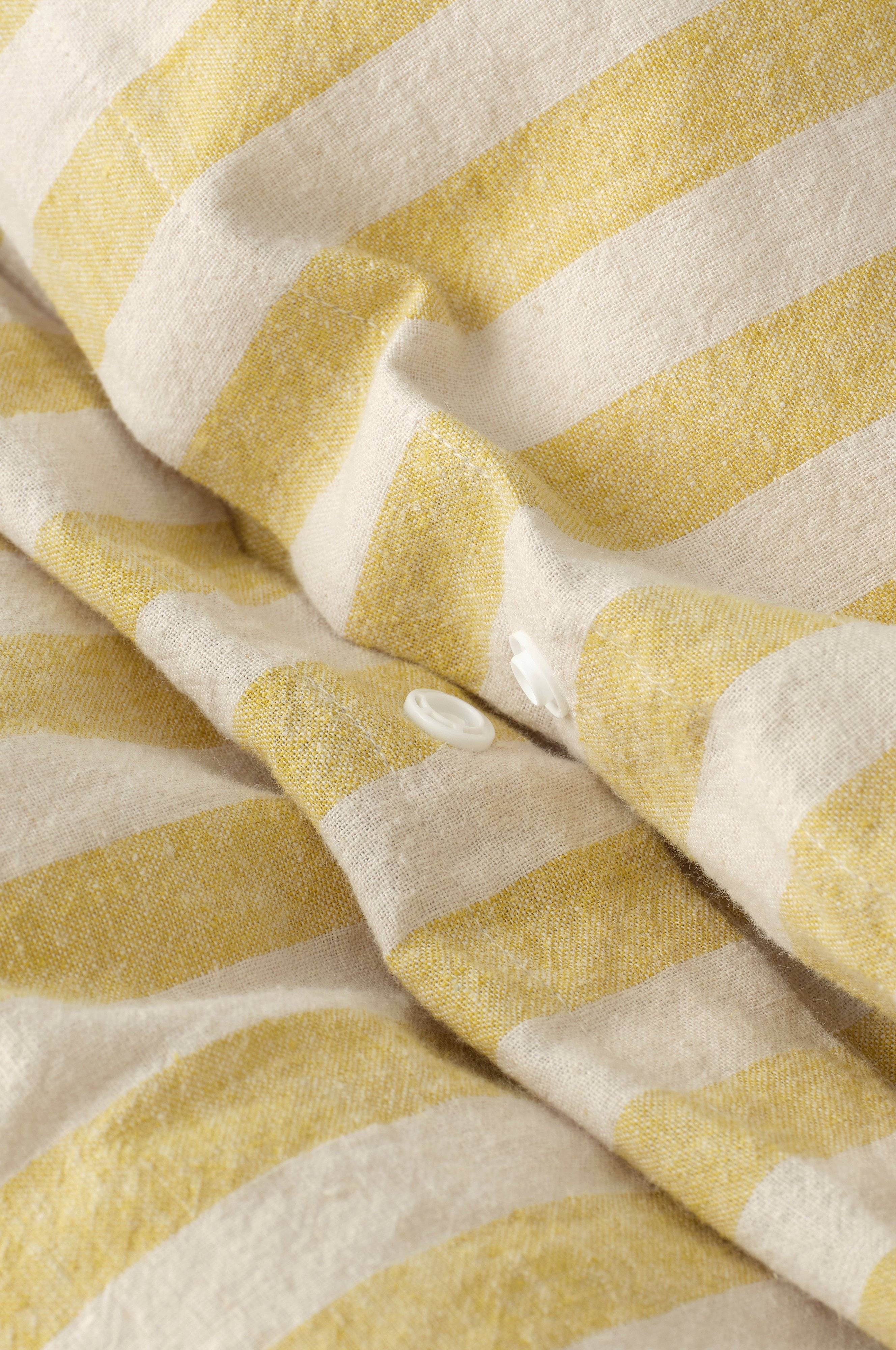 Sengesett Elly Classic Stripe i resirkulert halvlinne 2 eller 3 stykker