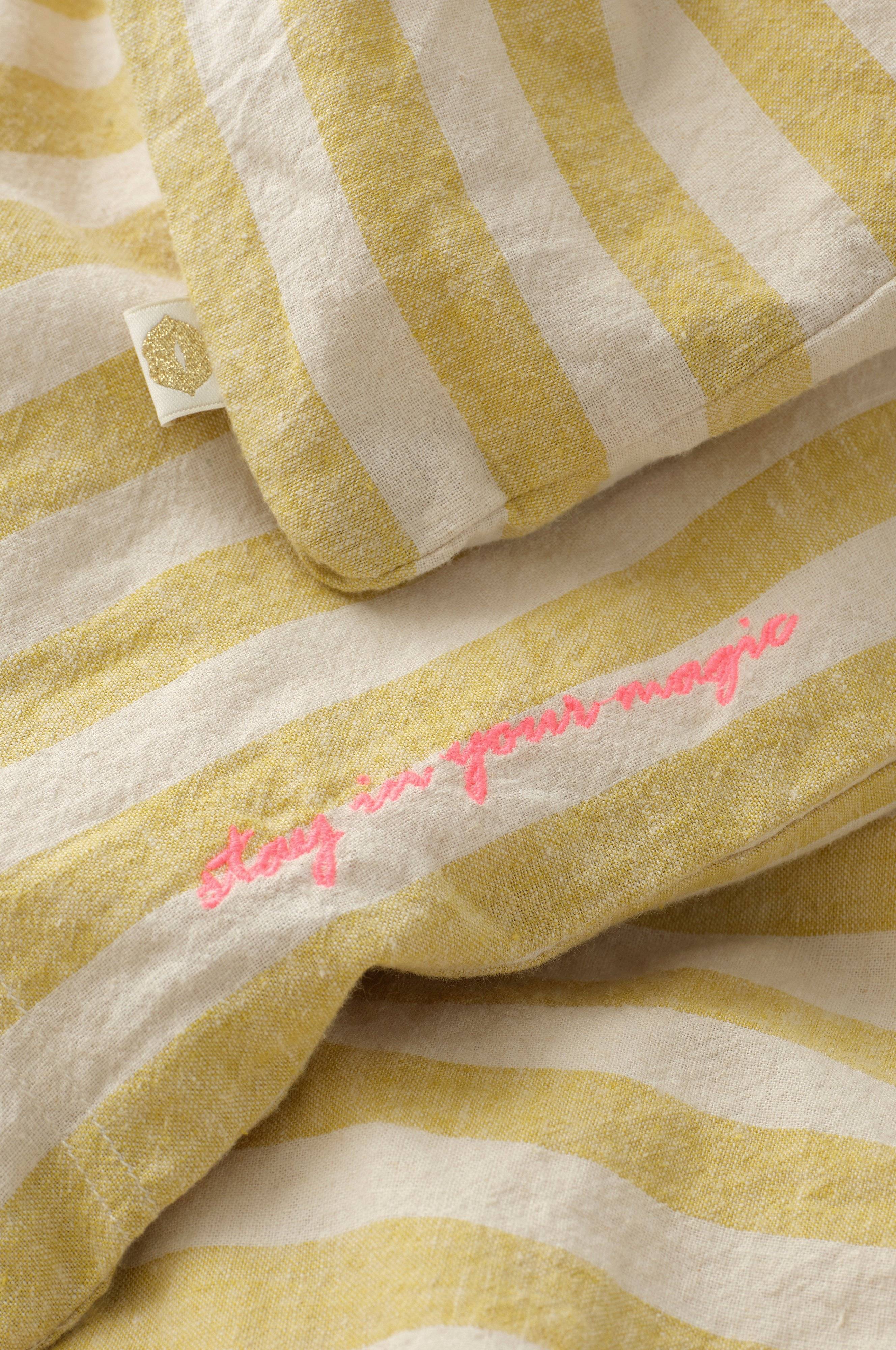 Sengesett Elly Classic Stripe i resirkulert halvlinne 2 eller 3 stykker