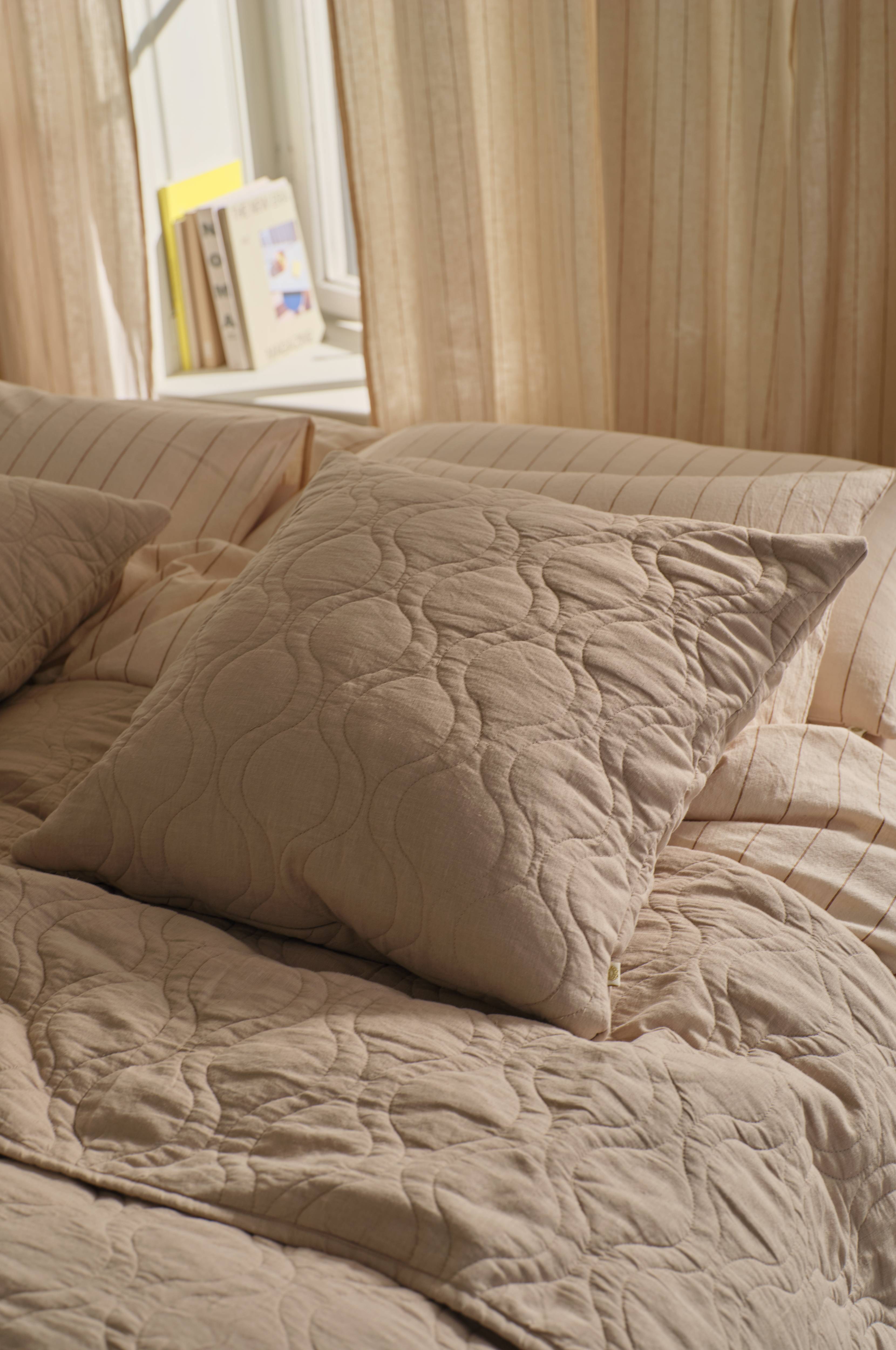 Putetrekk Elly Quilted i resirkulert halvlinne
