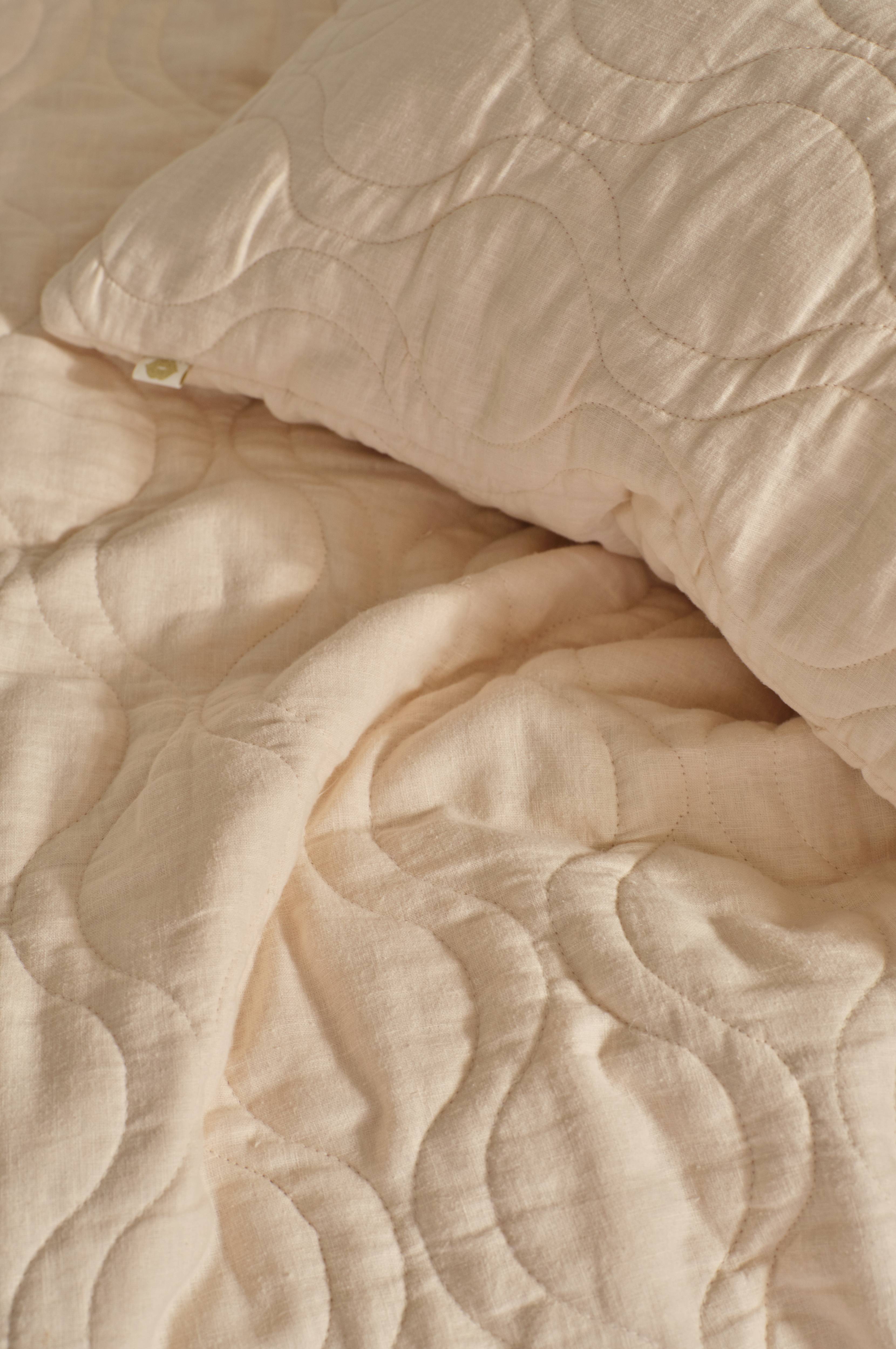 Putetrekk Elly Quilted i resirkulert halvlinne