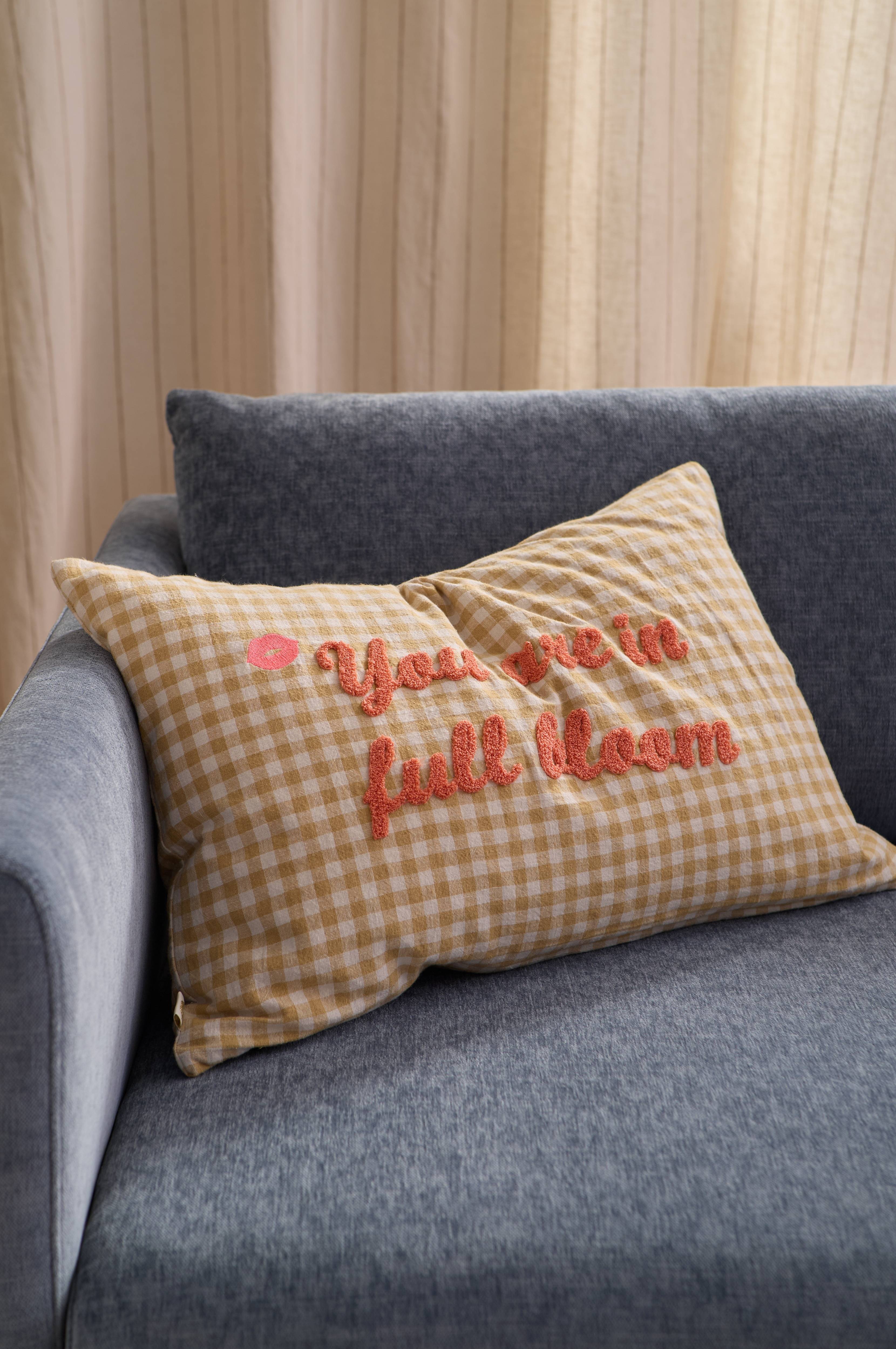 Putetrekk Elly Check Cushioncover i resirkulert halvlinne