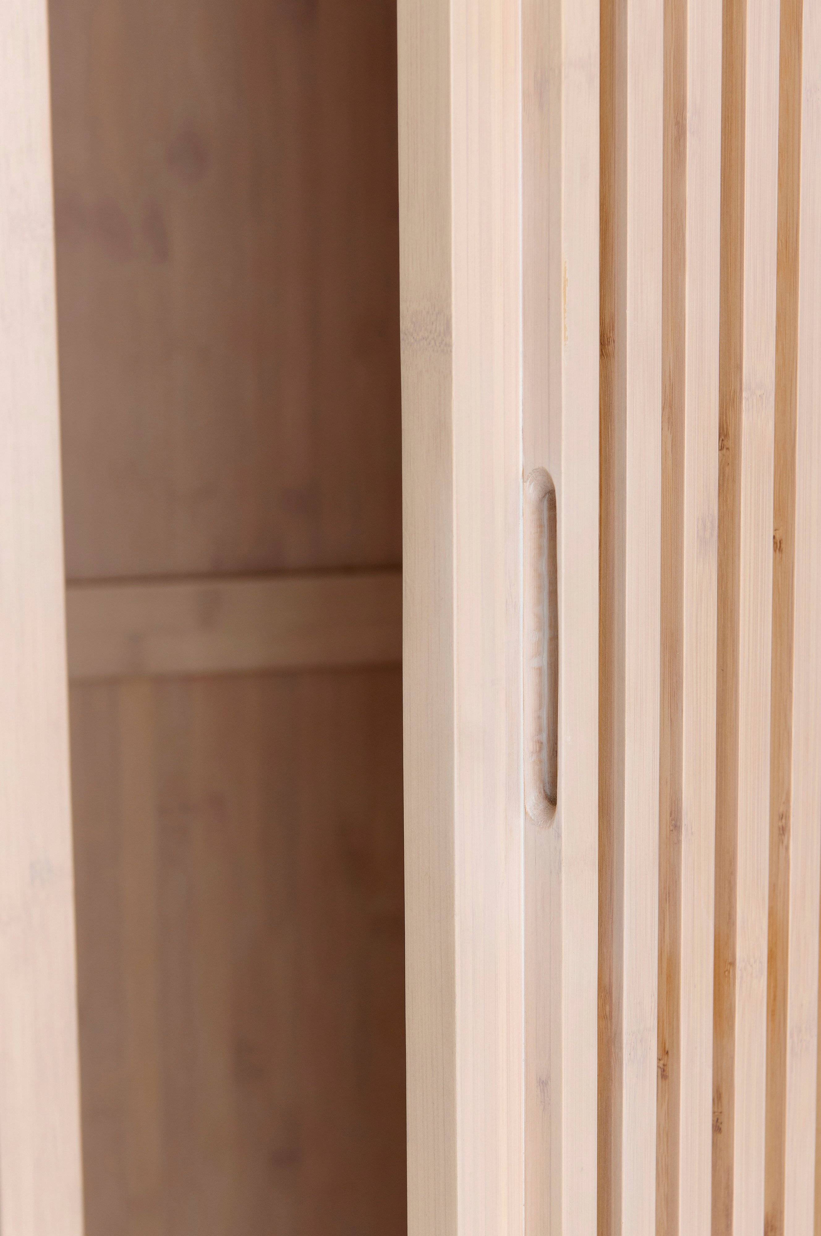 Garderobe Stripe