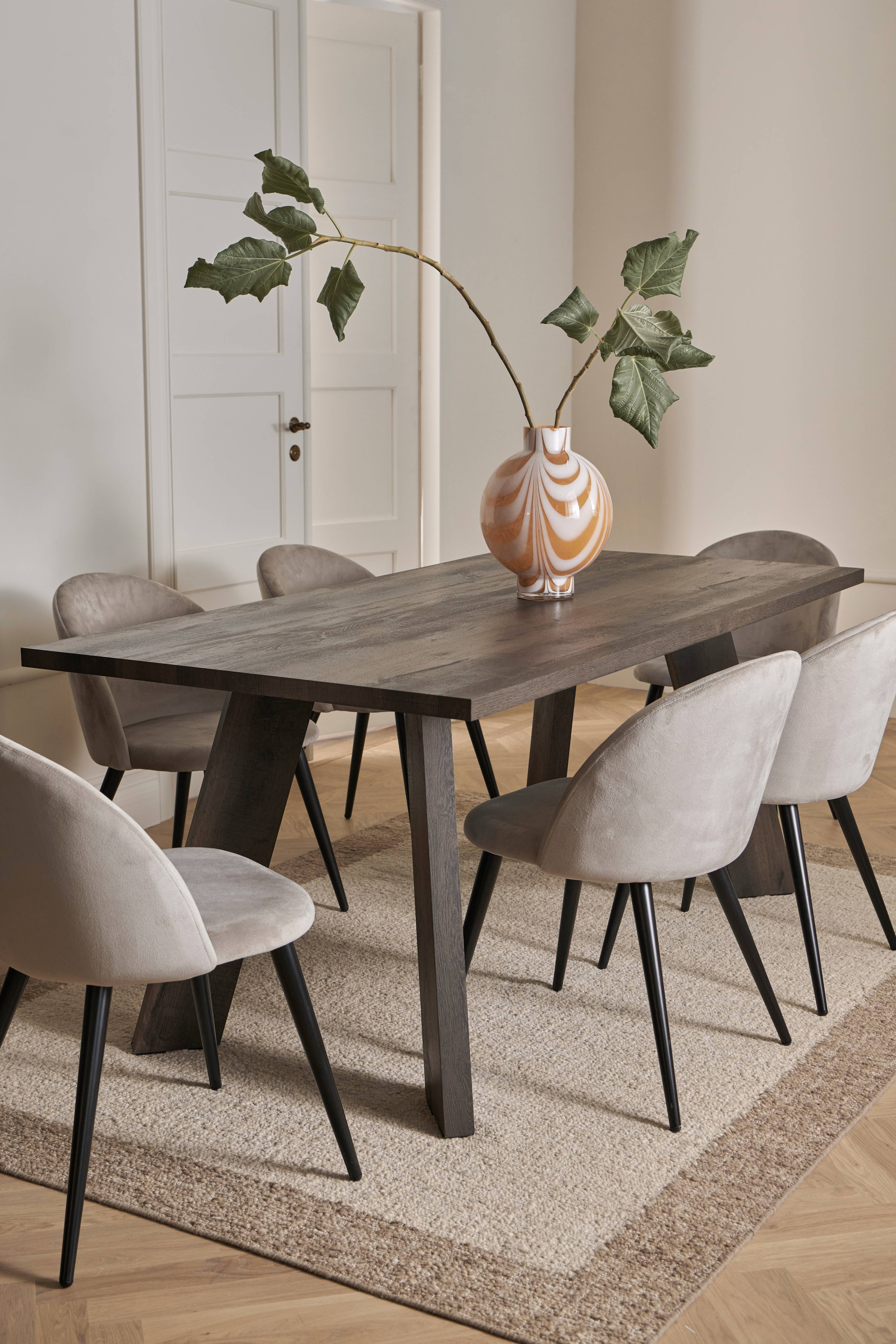 Country spisegruppe med 1 bord + 6 stoler