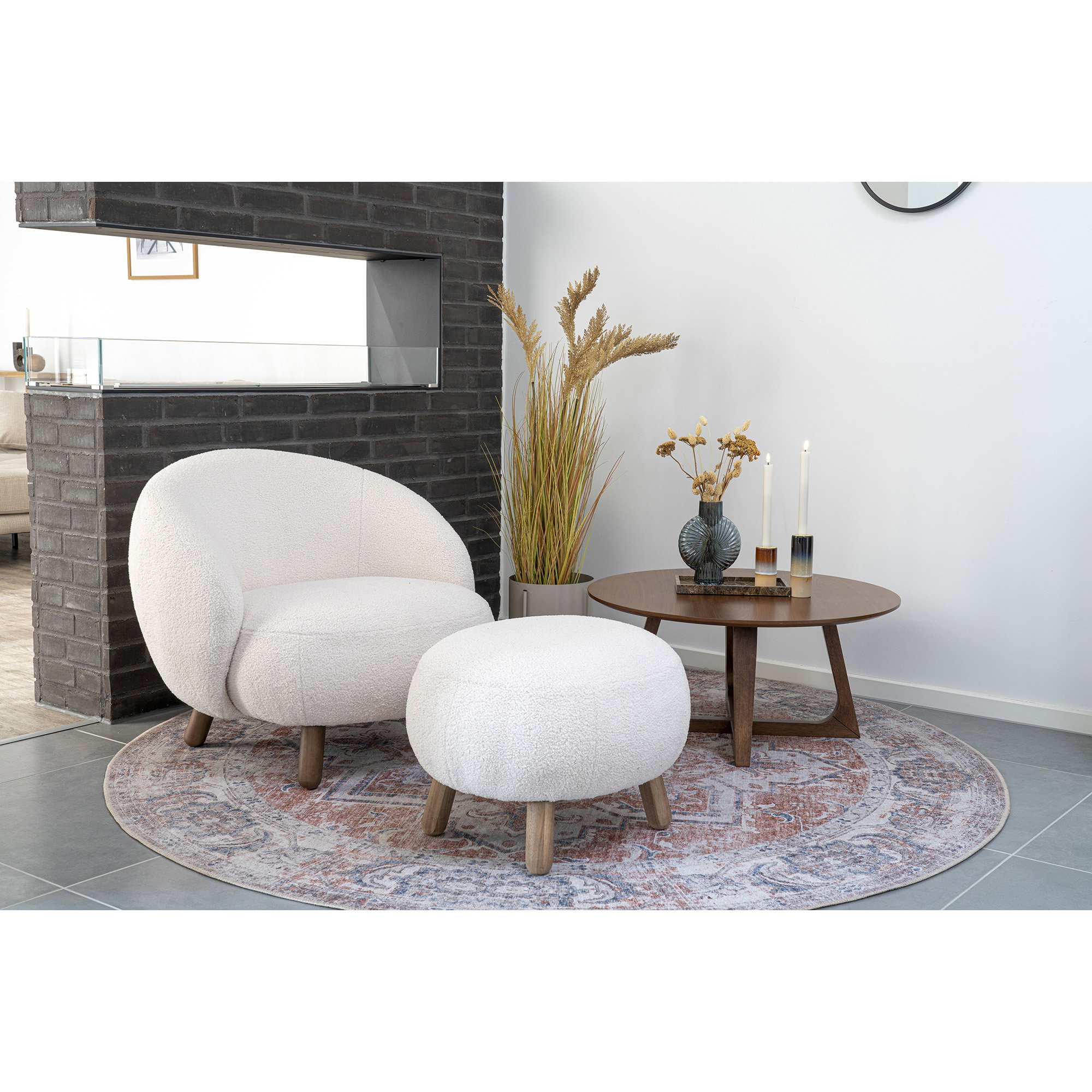 Savona Footrest