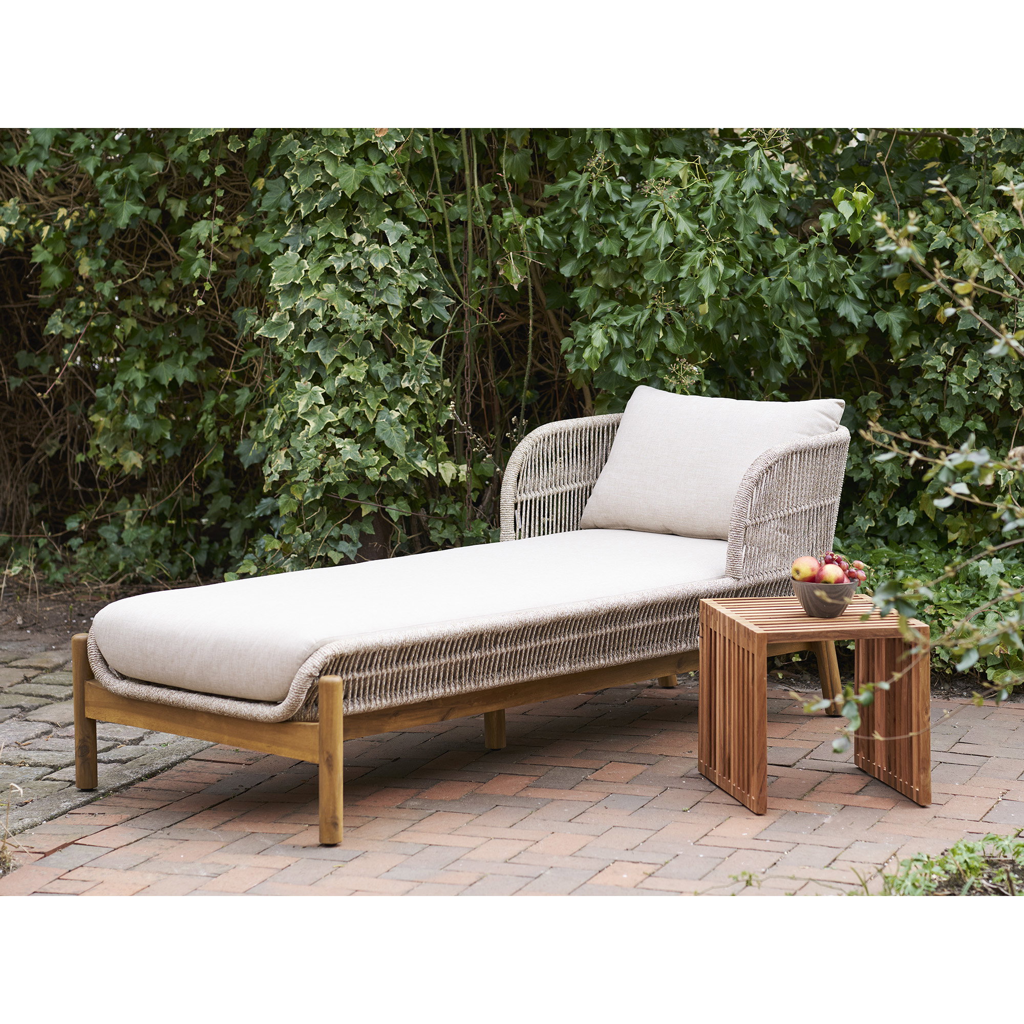 Pego Side Table