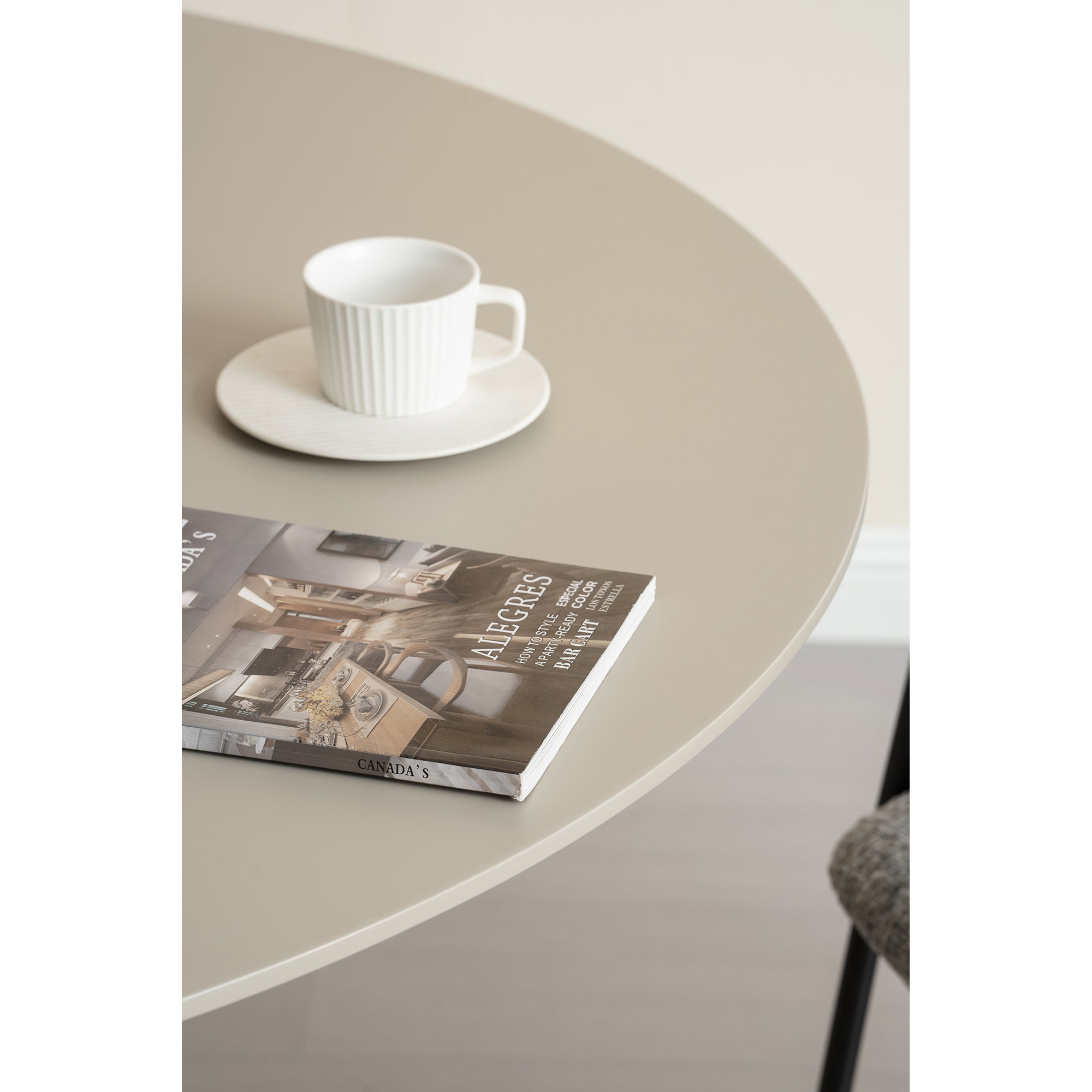 Riva Dining Table
