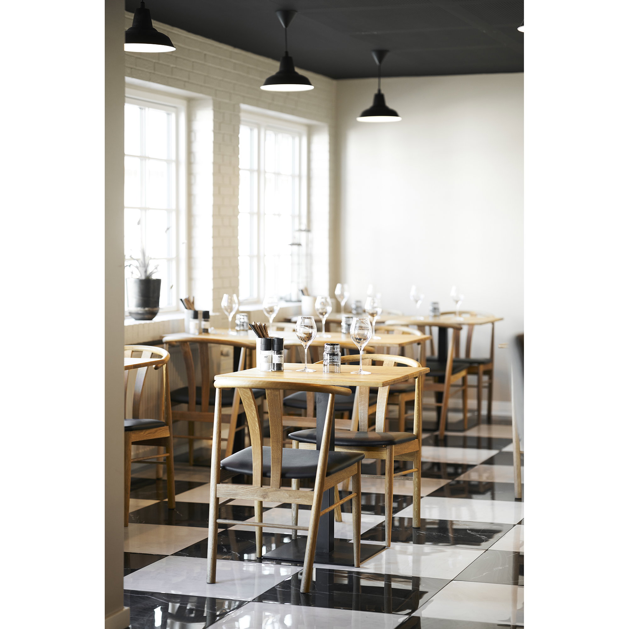 Lignano Cafe Table
