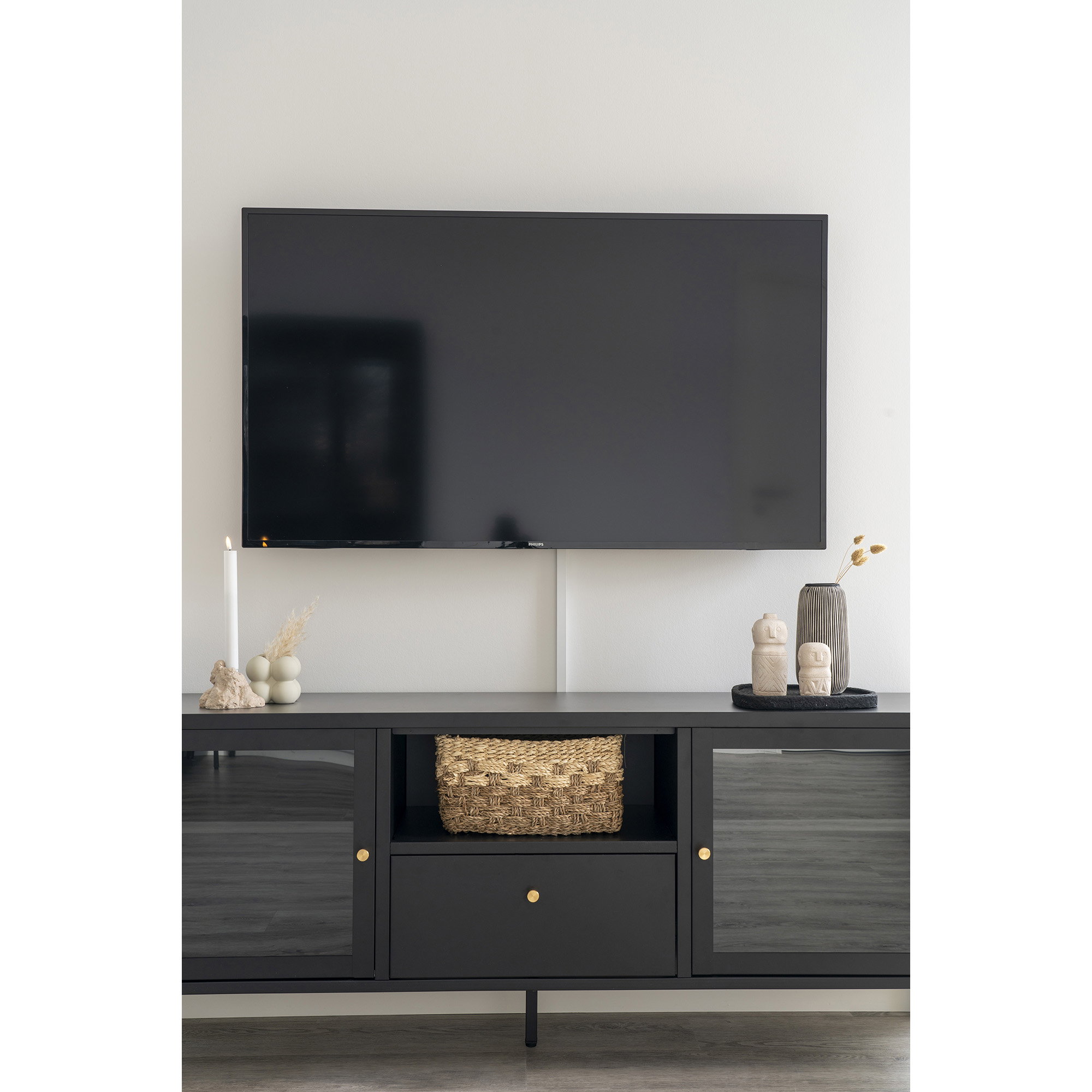 Dalby TV Bench