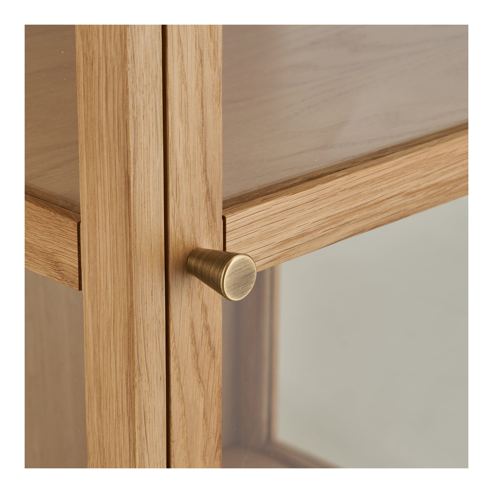 Zamora Cabinet