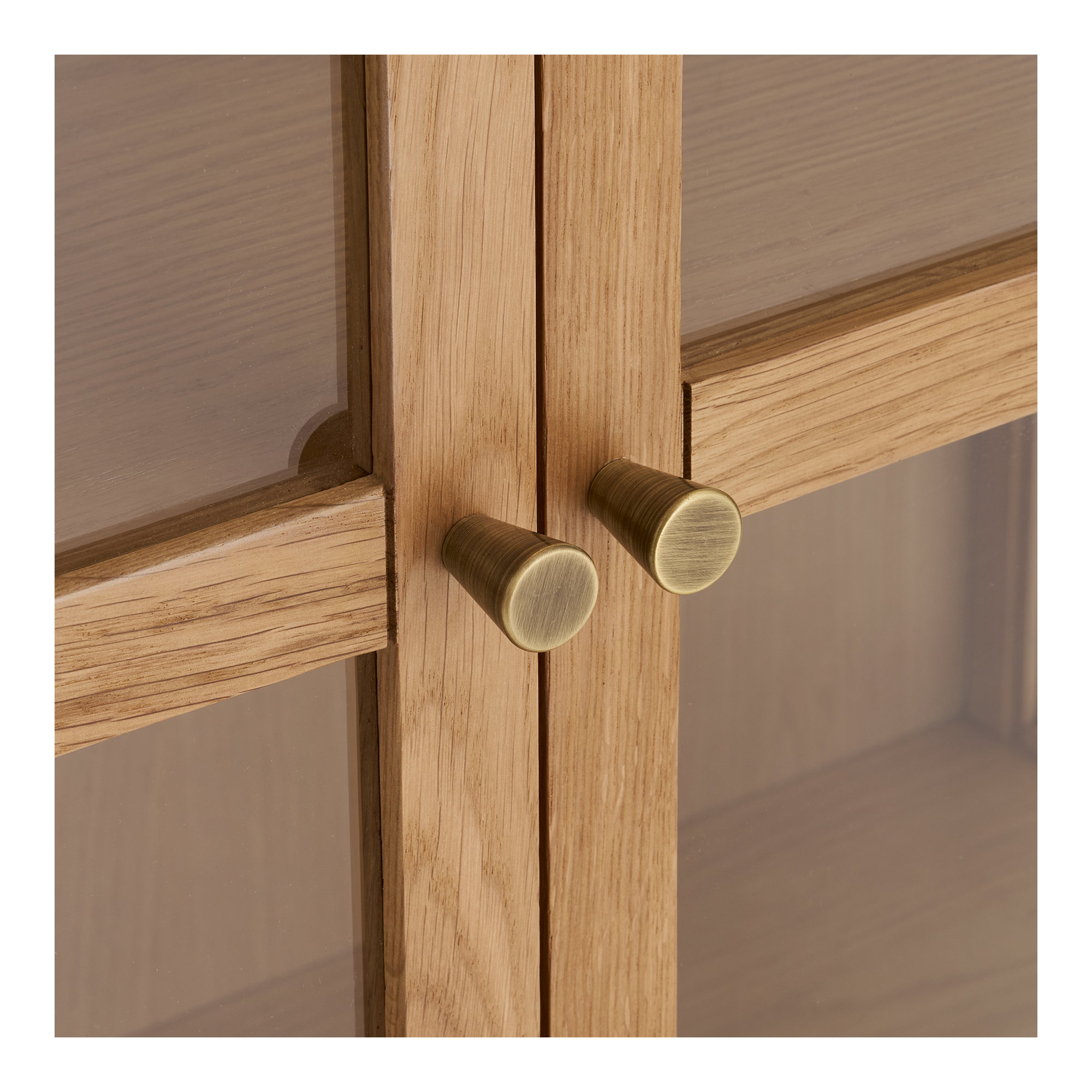 Zamora Cabinet
