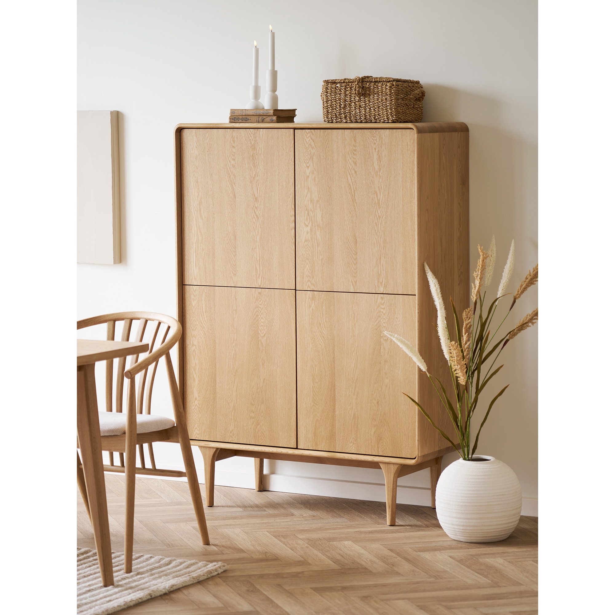Darwin Cabinet