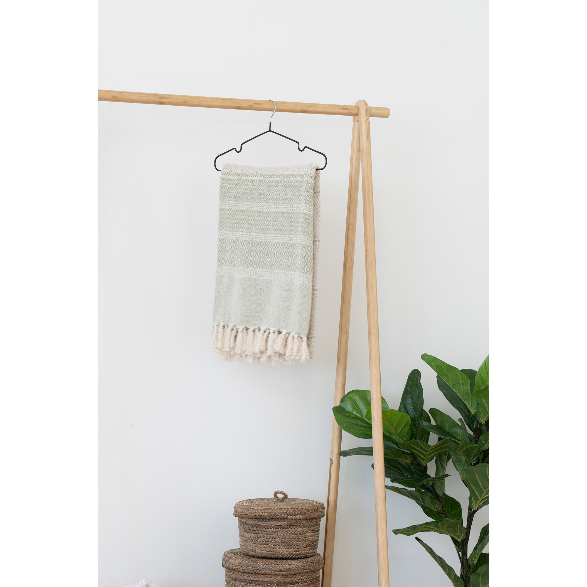 Manaus Clothes Rack