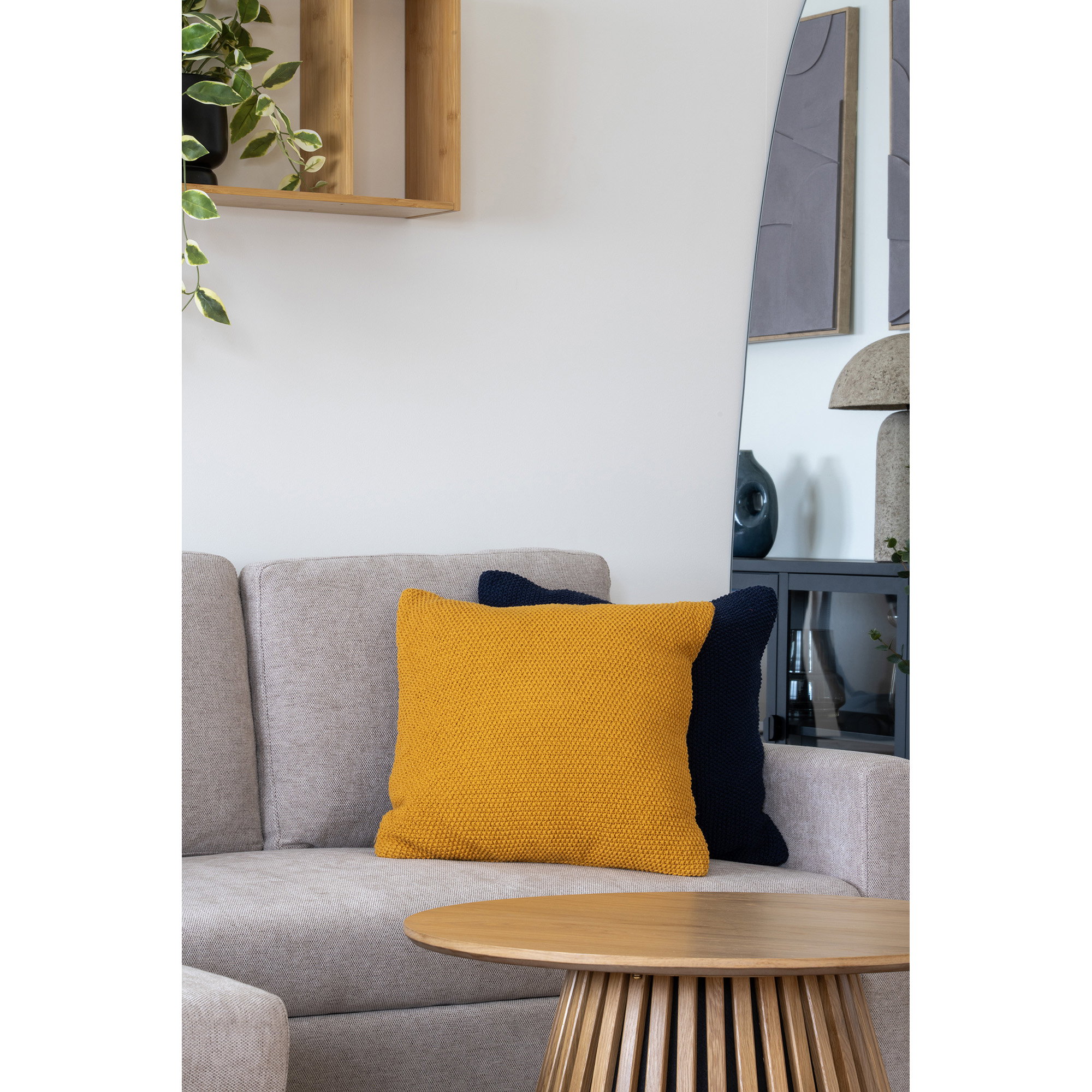 Santos Cushion