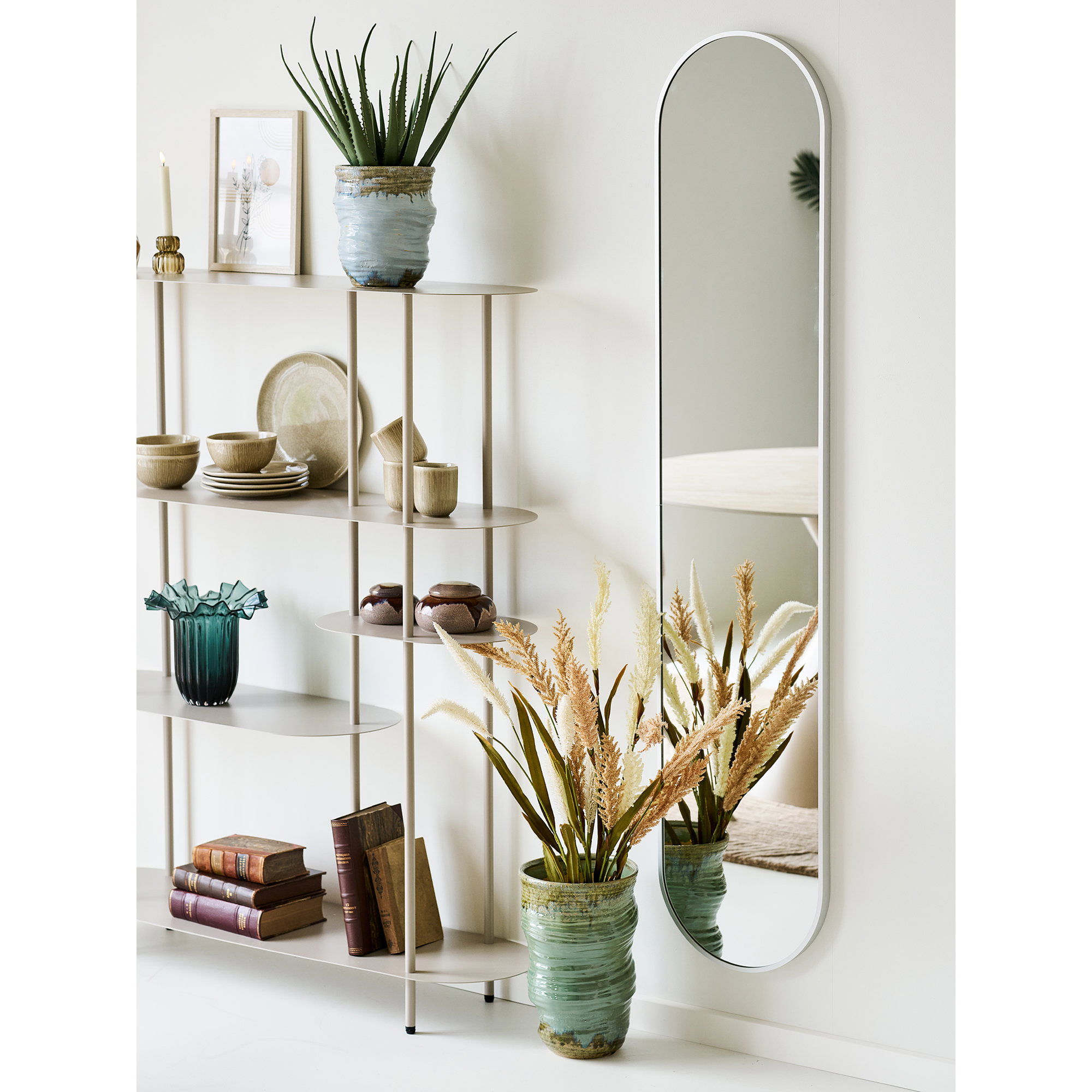 Hennetved Mirror