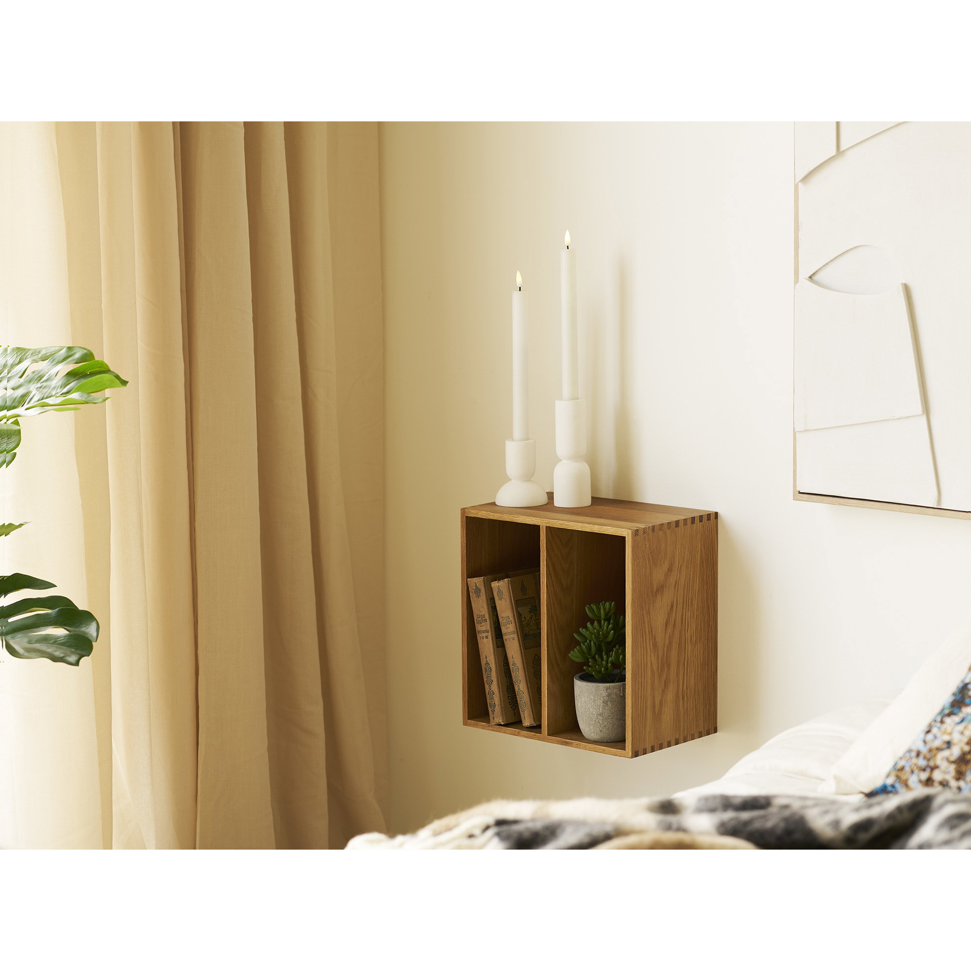 Townsville Wall Shelf with vertical rooms