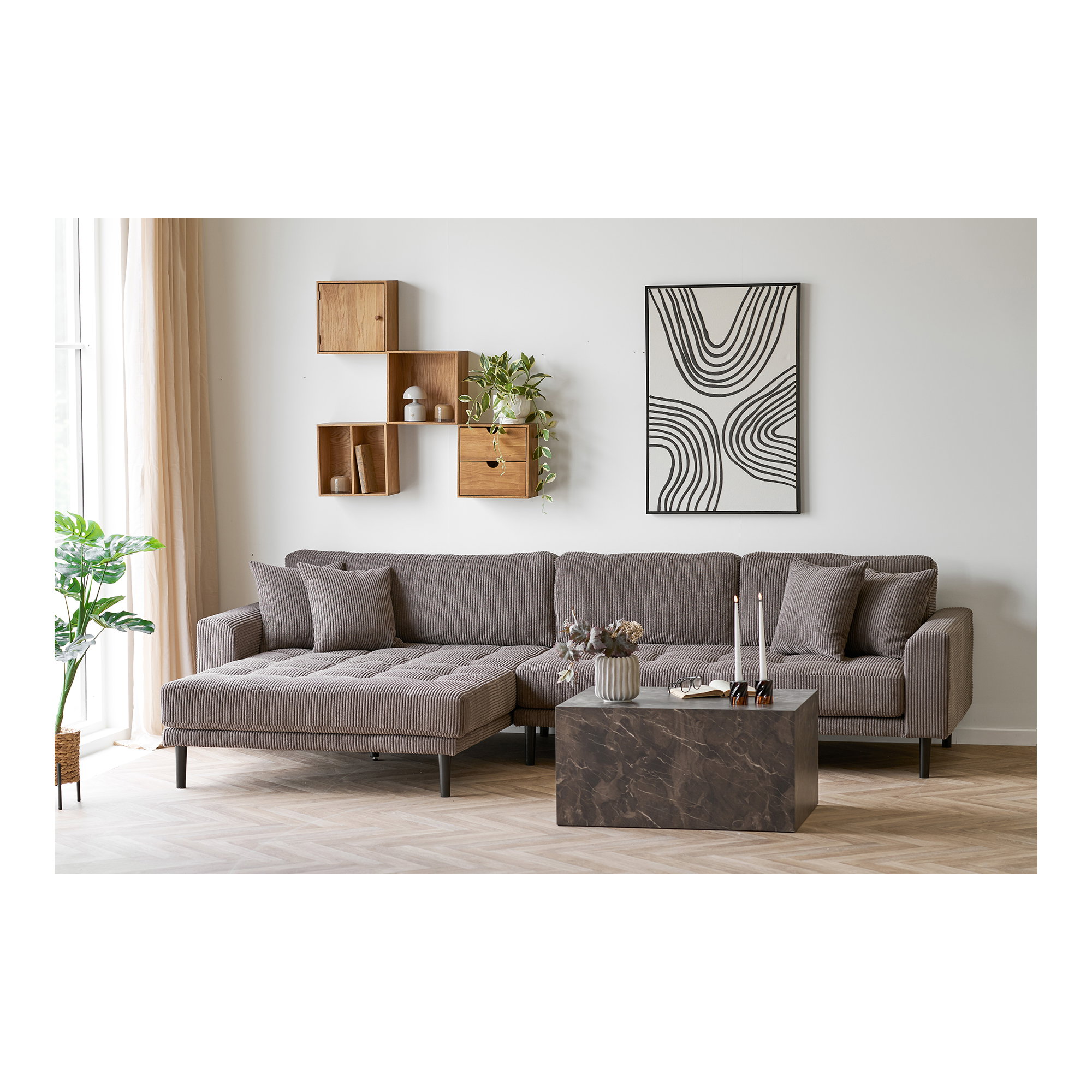 Townsville Wall Shelf with vertical rooms