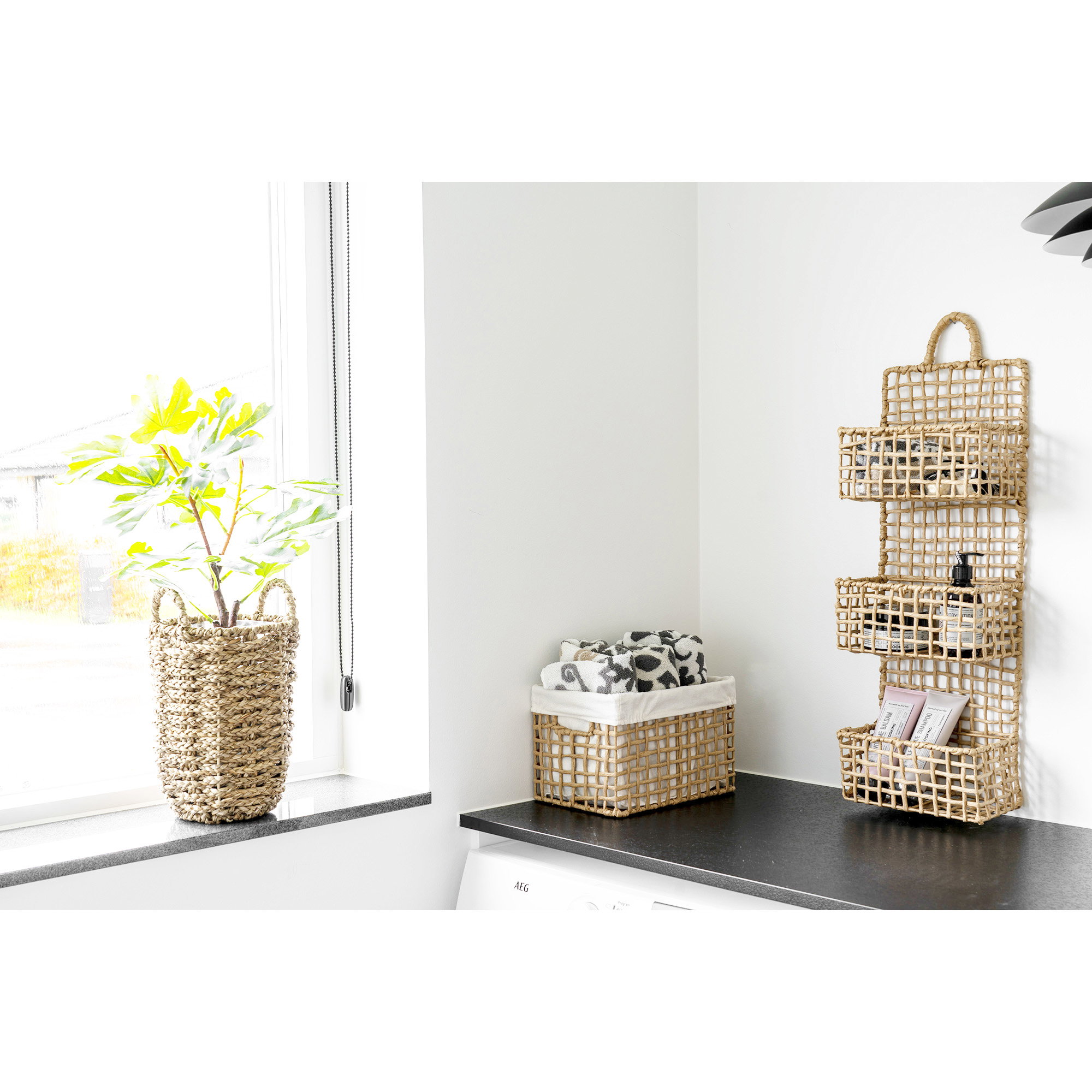 Sines Wall Shelf