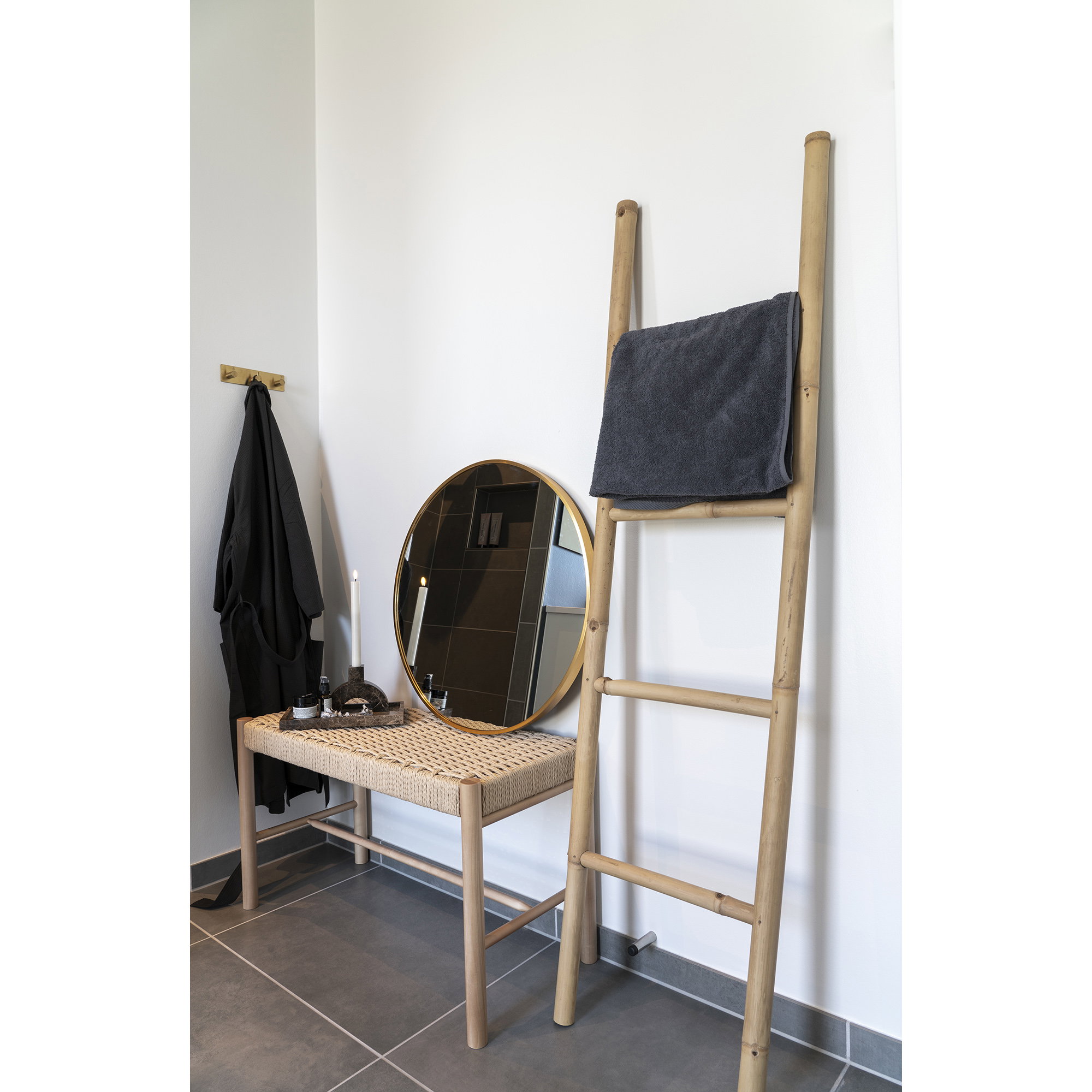 Decorative ladder