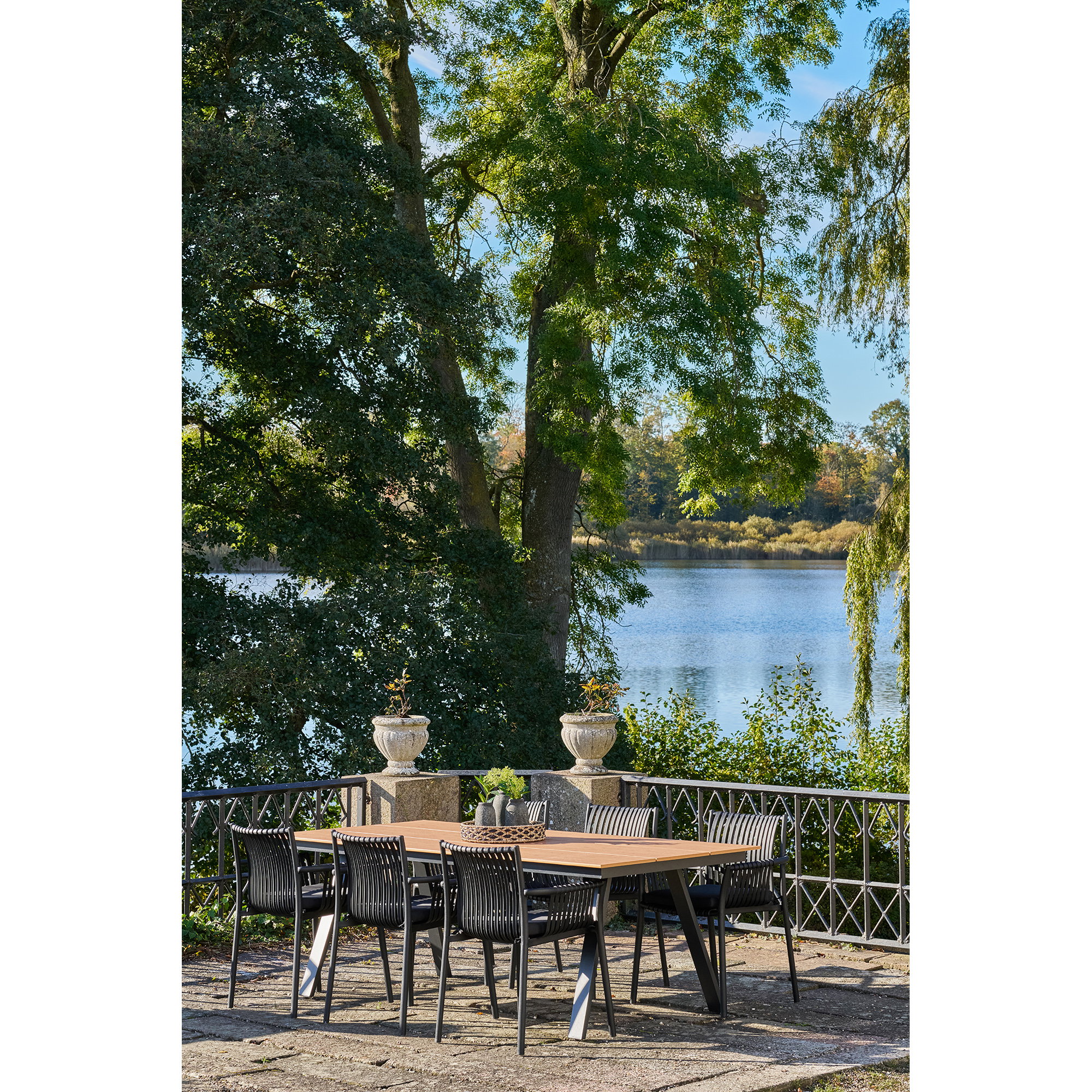 Toronto Dining Table