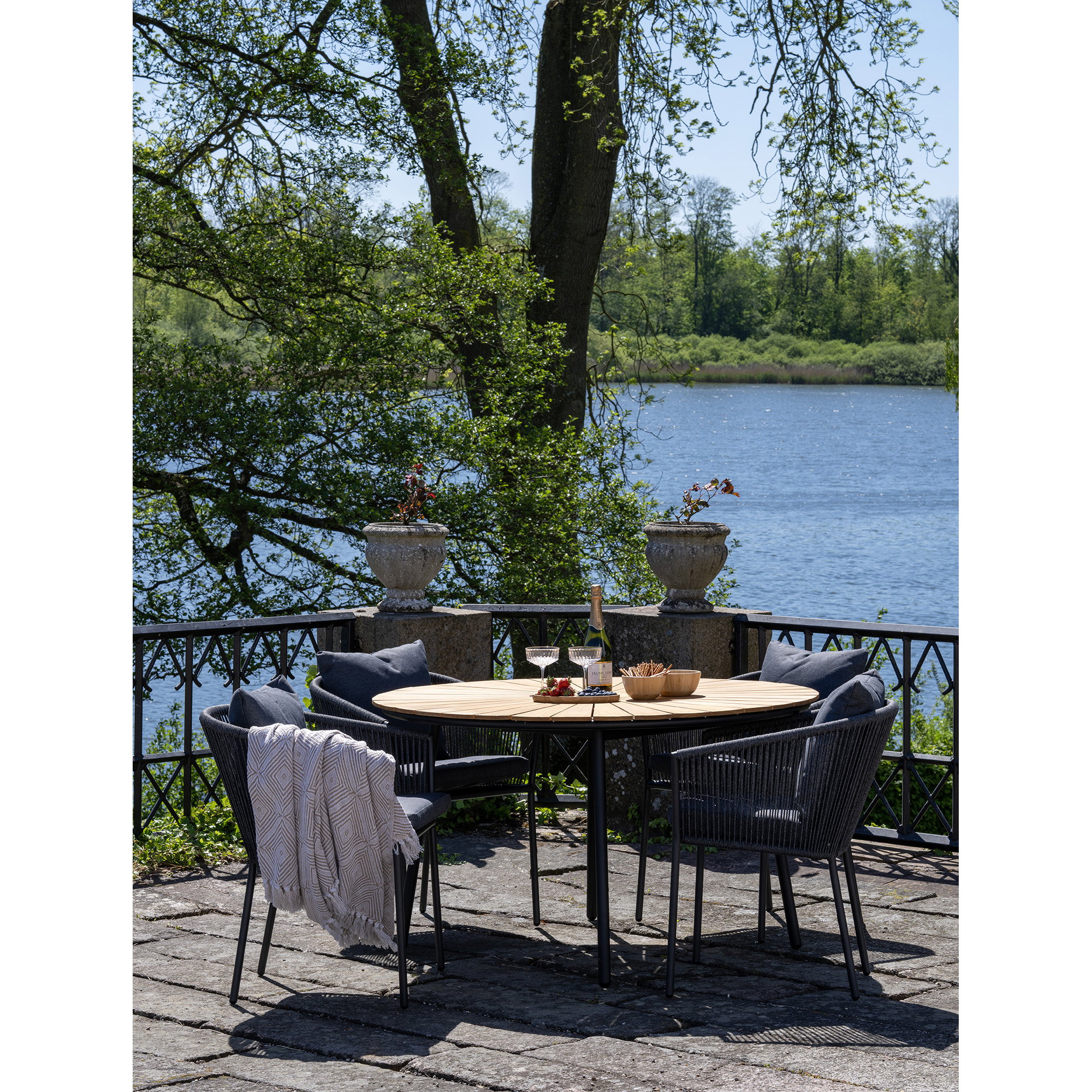 Cleveland Dining Table