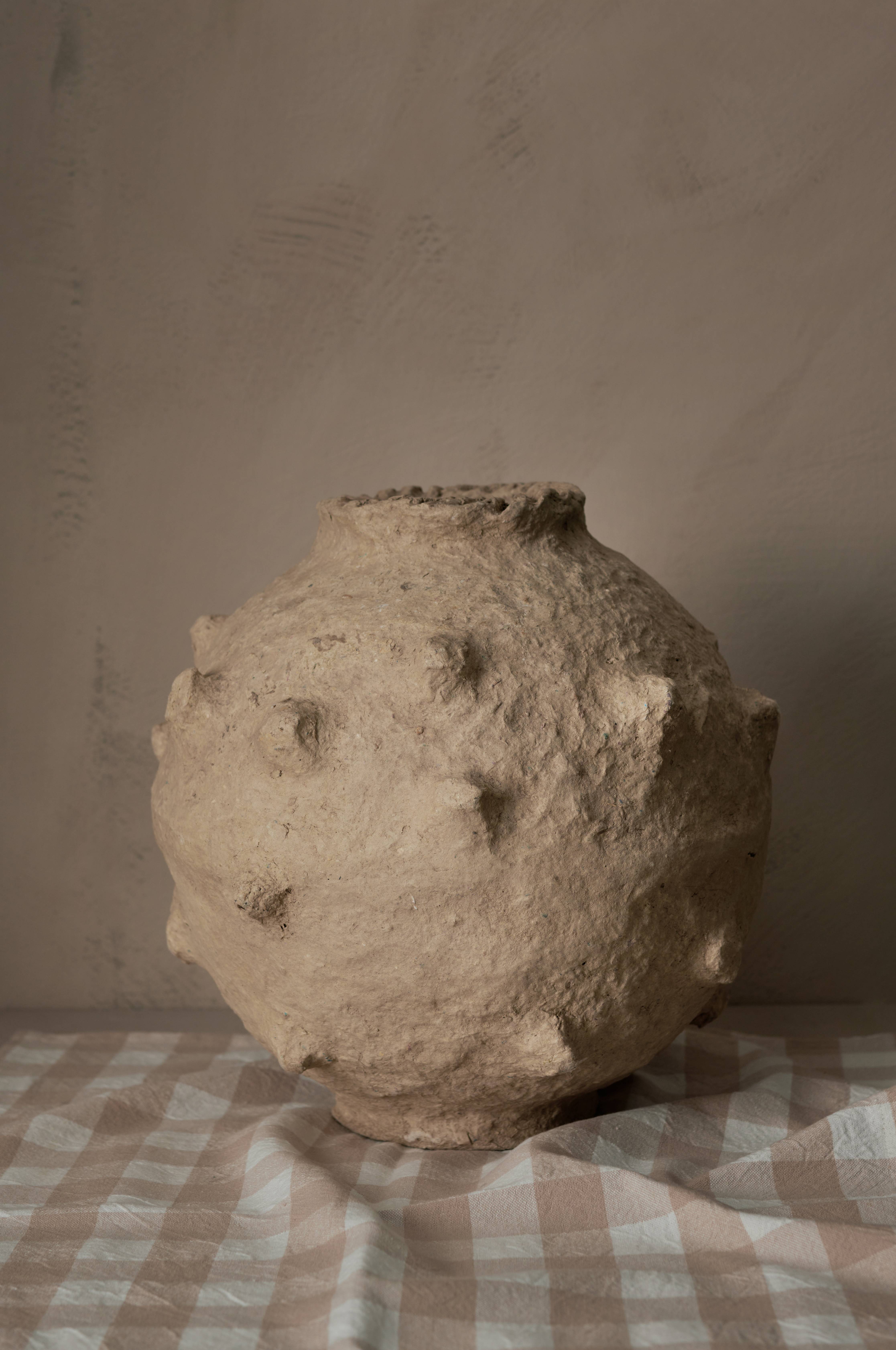 Vase Sindre Pappmasje, høyde 30 cm