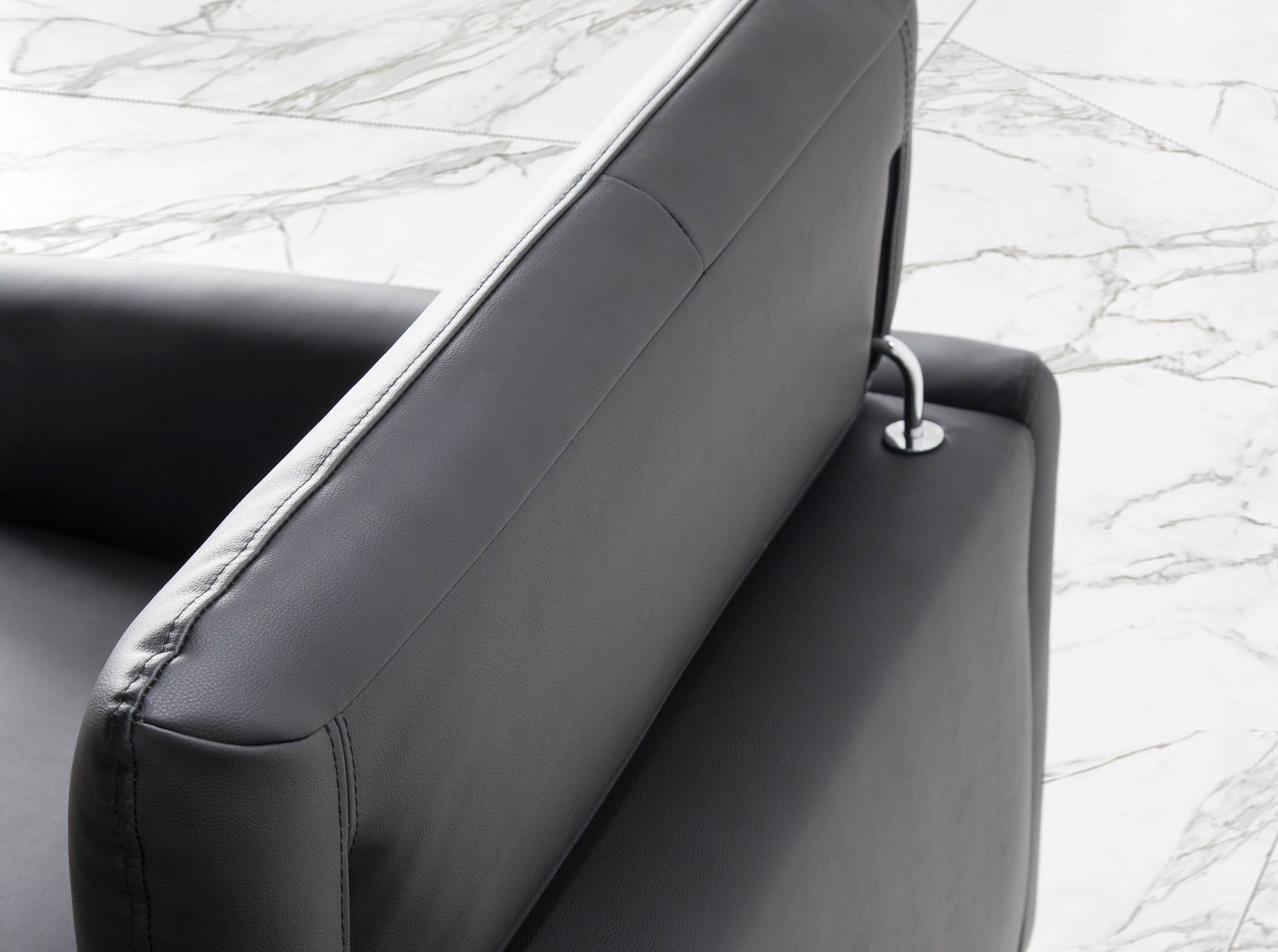 Black leather 3-seater sofa