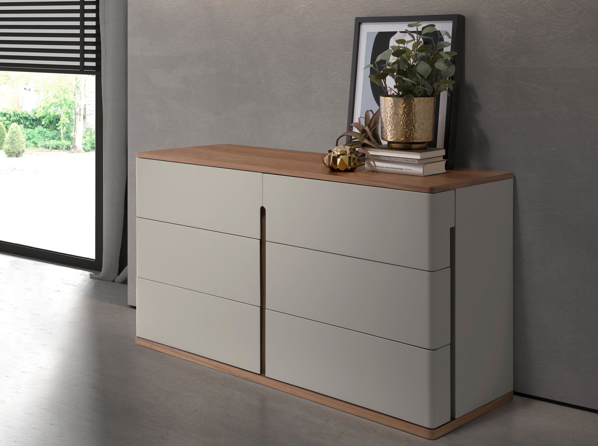Chest of drawers in grey wood and walnut