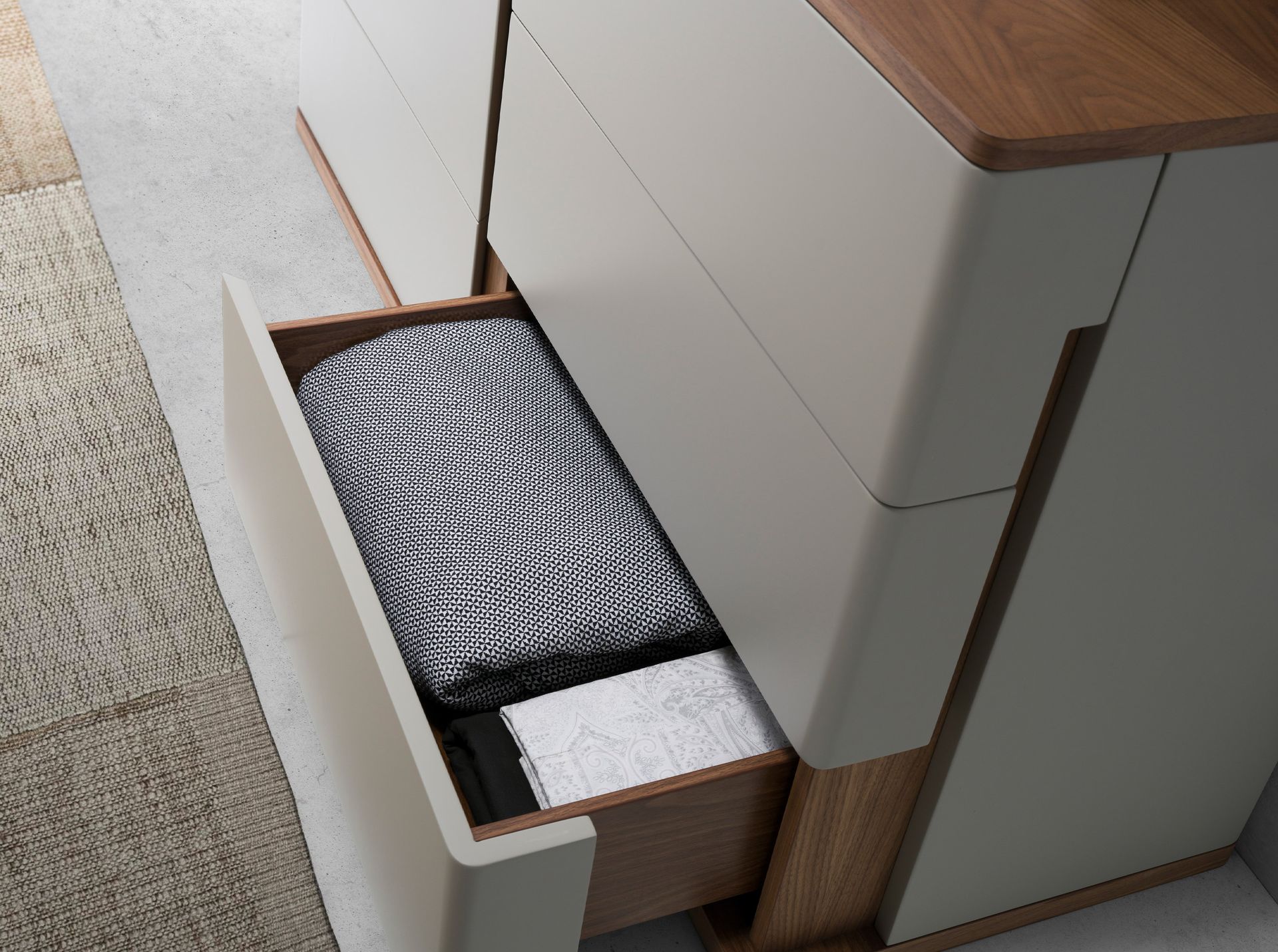 Chest of drawers in grey wood and walnut