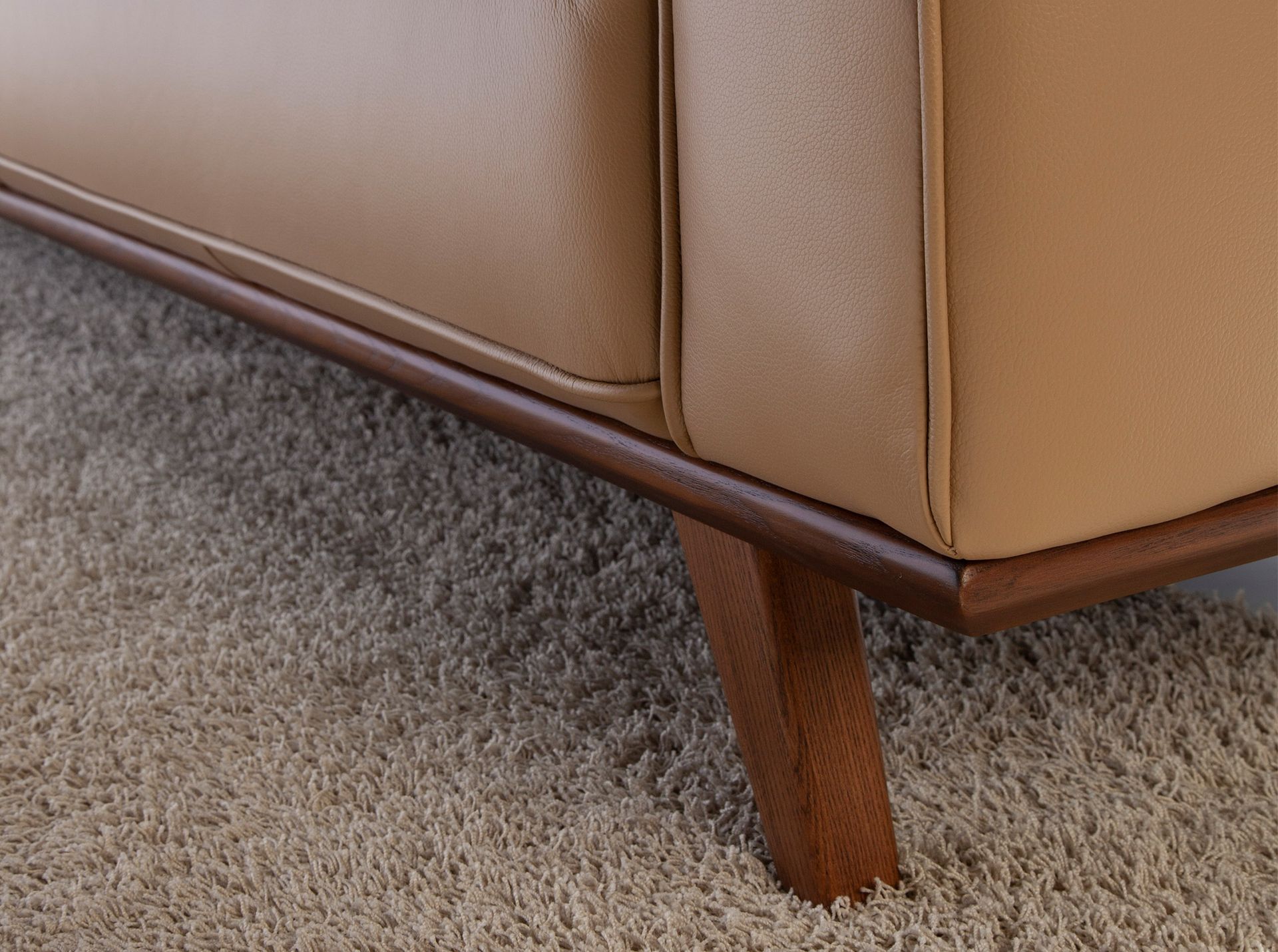 Chester 3 seater sofa in sand leather