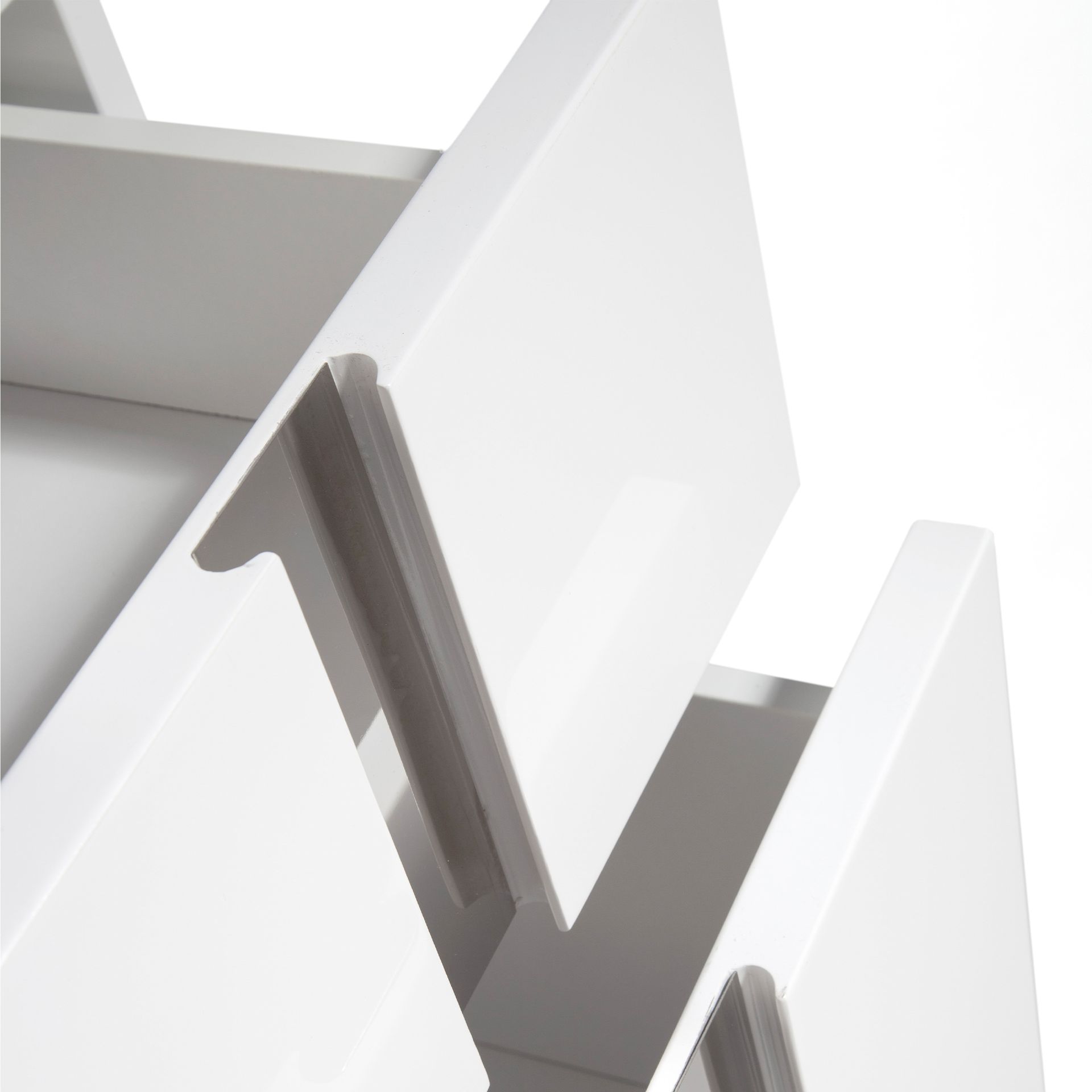 Chiffonier white wood and chrome-plated steel