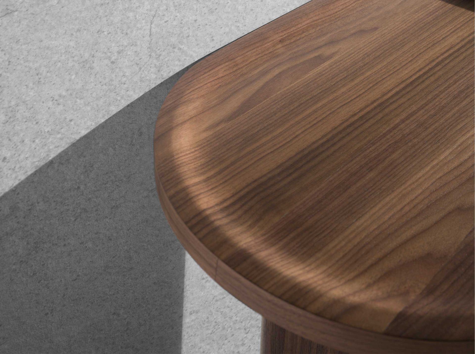 Console oval walnut half point