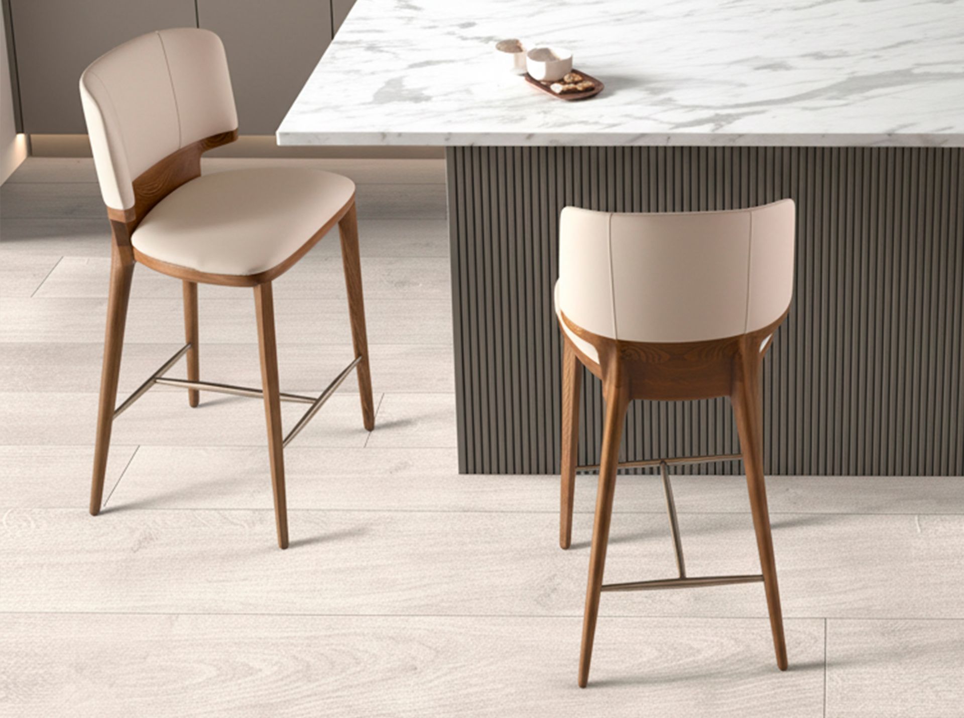 Cream leatherette stool